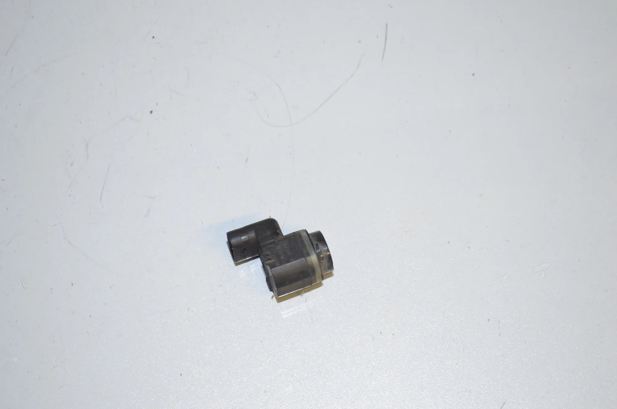 PDC Parking Sensor – OEM 9270497 · BMW 5 (F10) BMW 5 (F10) 535 i 2010 – 2