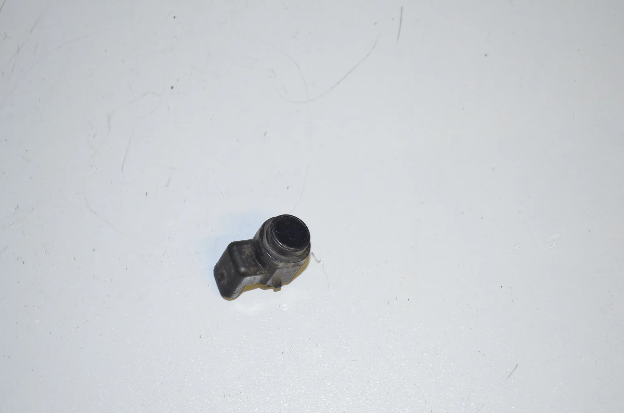 PDC Parking Sensor – OEM 9270497 · BMW 5 (F10) BMW 5 (F10) 535 i 2010