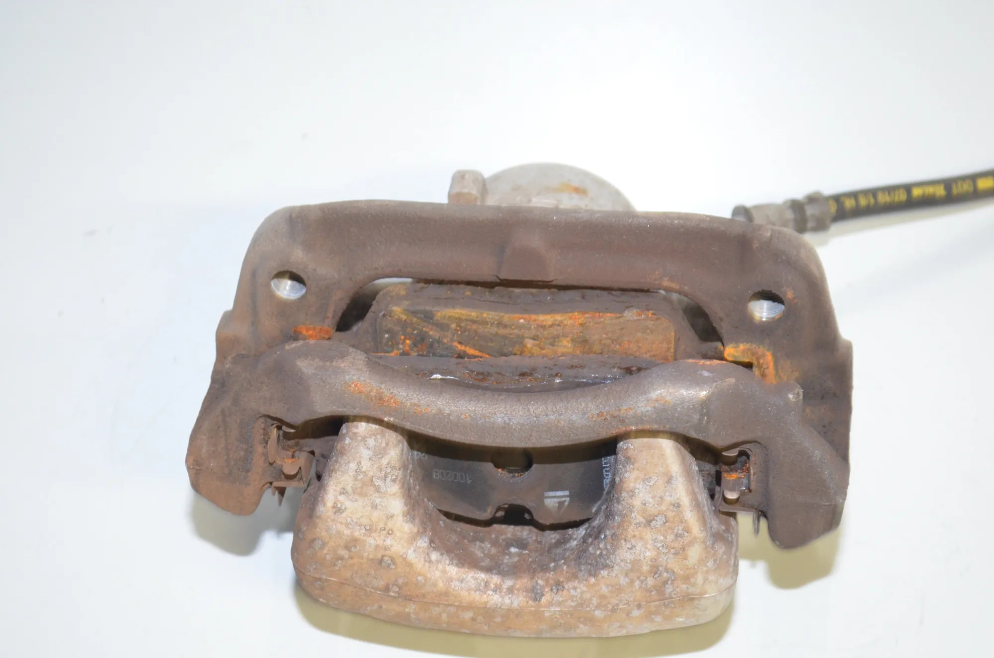 Front Left Brake Caliper – OEM 6860269 · BMW i3 (I01) Electric 2019 – 3