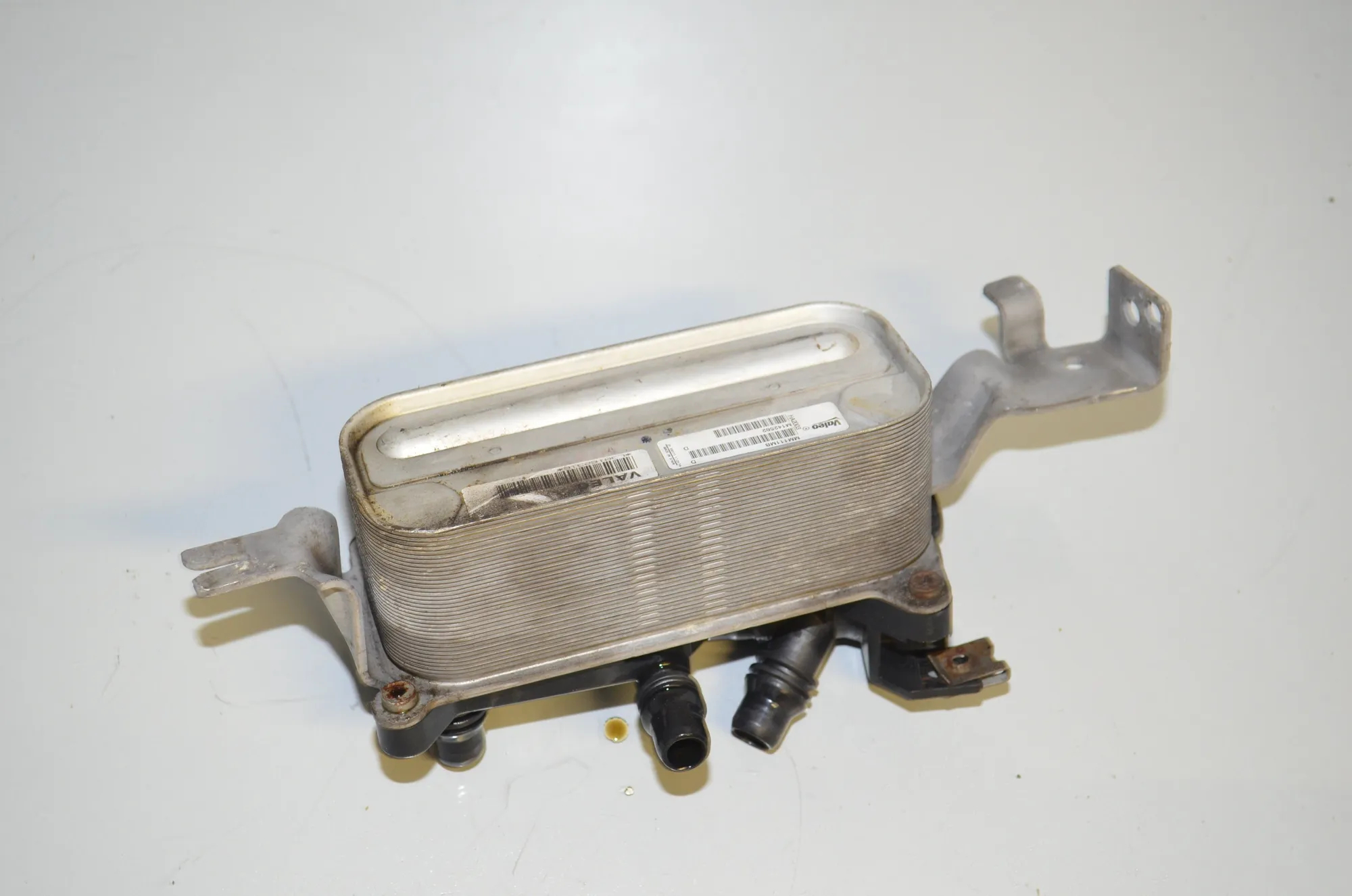 Oil Cooling Radiator – OEM 7601951 · BMW 5 Touring (F11) 523 i 2011 – 3