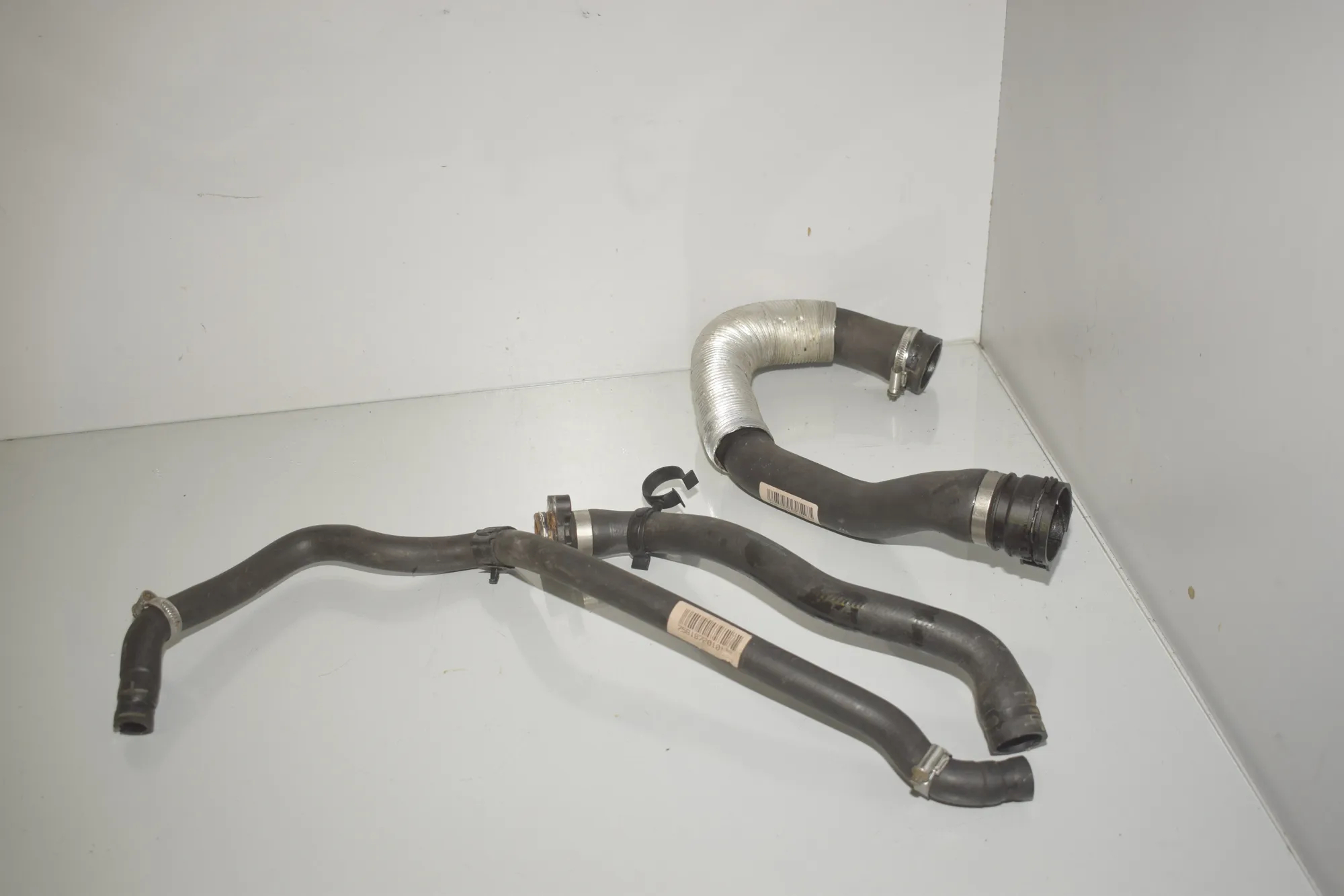 Coolant Hose Pipe – OEM 7581872 · BMW 5 Touring (F11) 523 i 2011 – 2