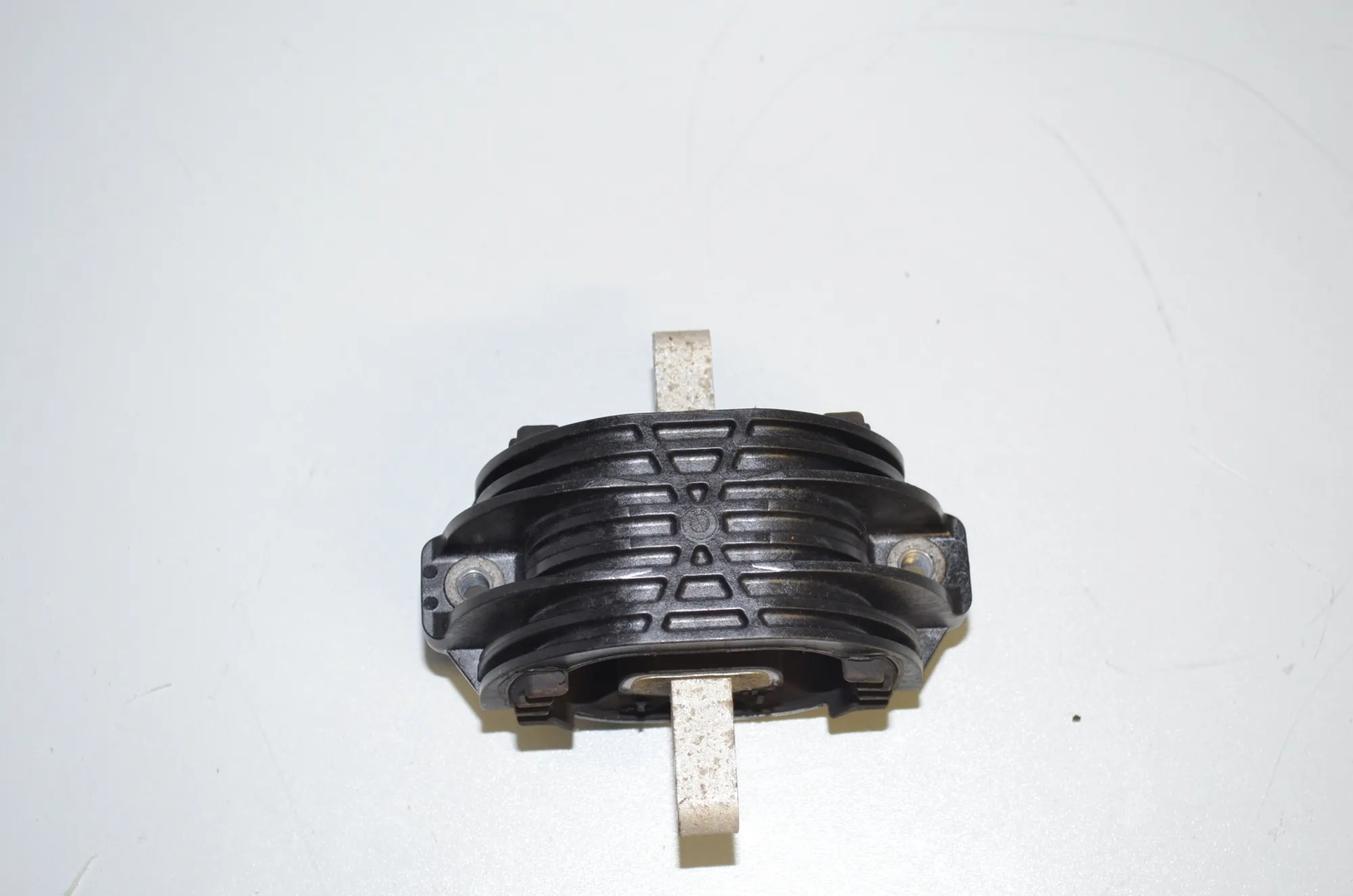 Gearbox Mount – OEM 6775916 · BMW 5 Touring (F11) 523 i 2011 – 3