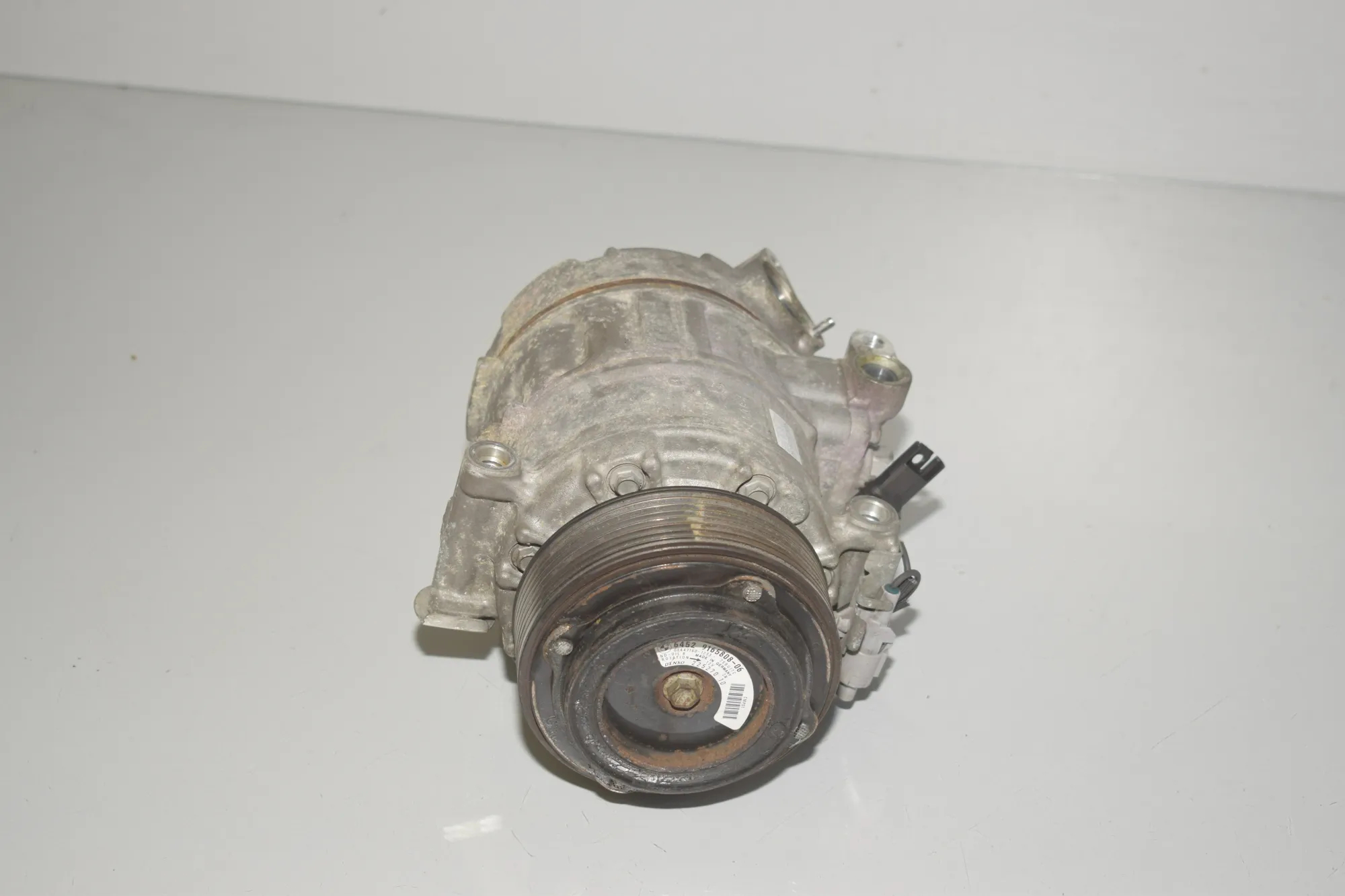 Air Condition A/C Pump – OEM 9165808 · BMW 5 Touring (F11) 523 i 2011 – 2