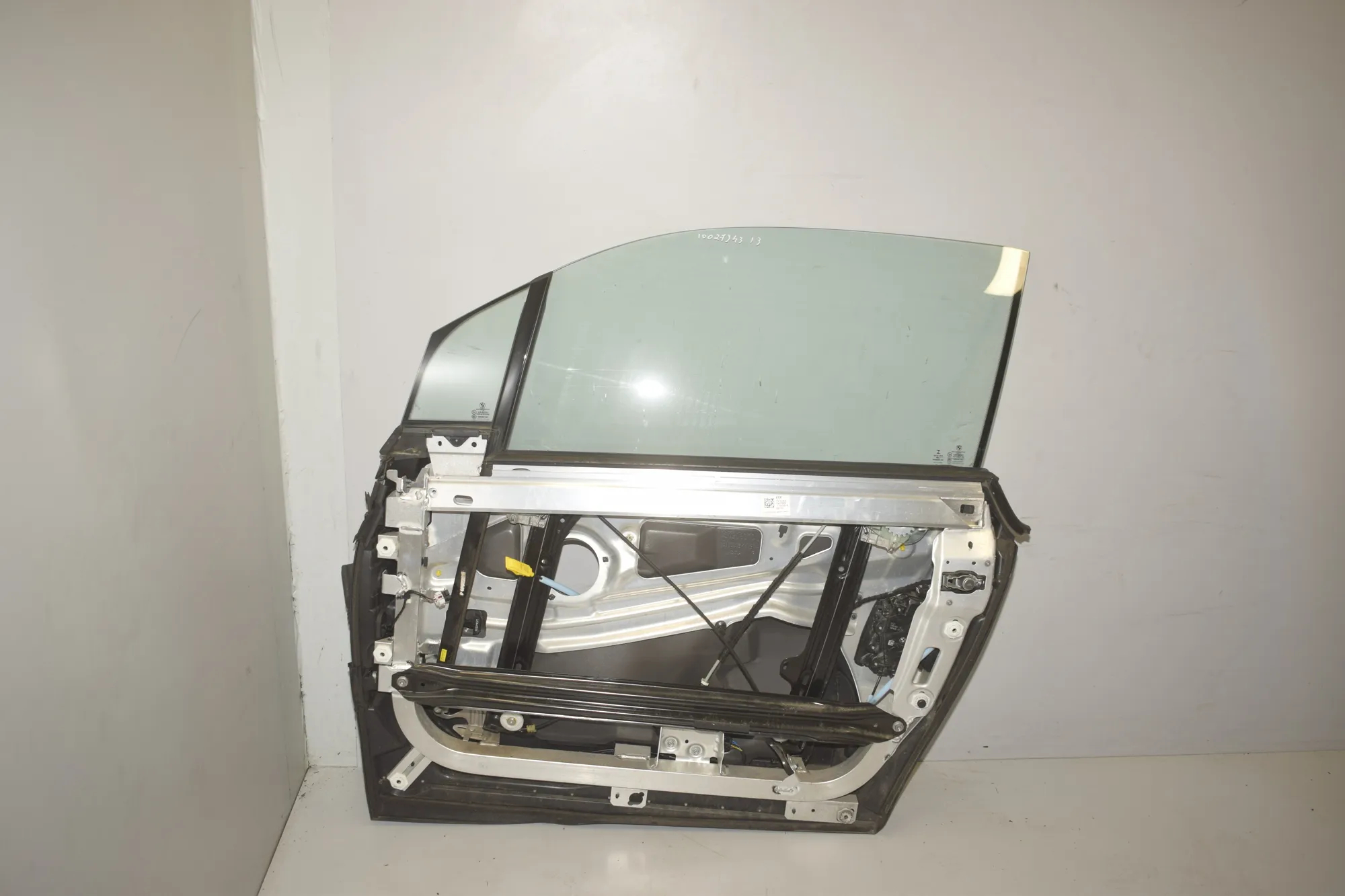 Front Left Door · BMW i3 (I01) Electric 2019