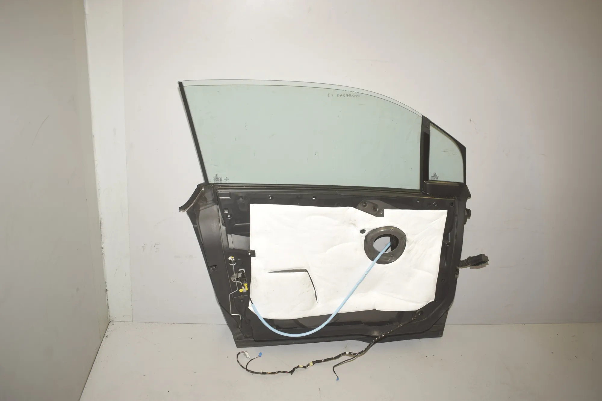 Front Left Door · BMW i3 (I01) Electric 2019 – 4