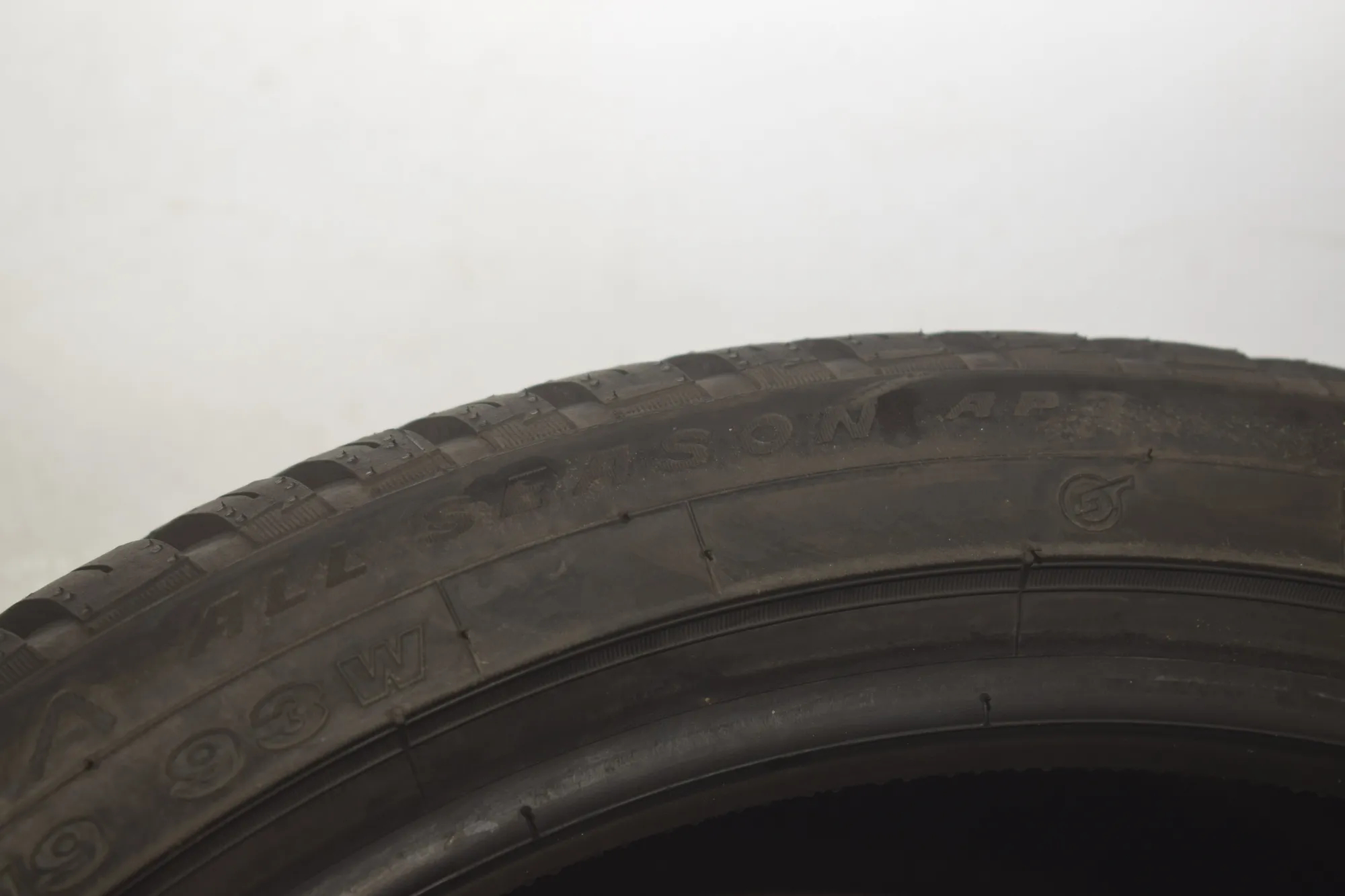 Tyre Kit · BMW 5 (F10) BMW 5 (F10) 518 d 2016 – 8