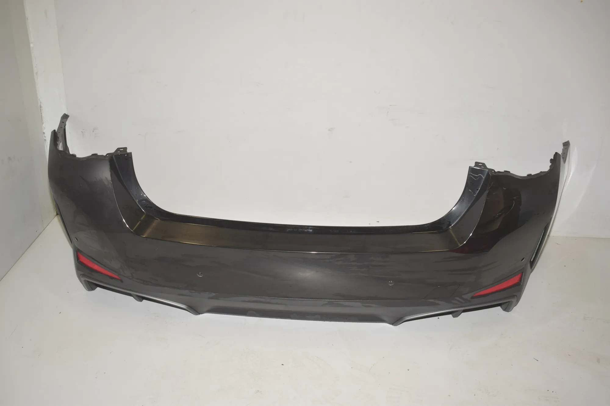 Rear Bumper – OEM 6677870 · BMW i4 (G26) BMW i4 (G26) eDrive35 2023