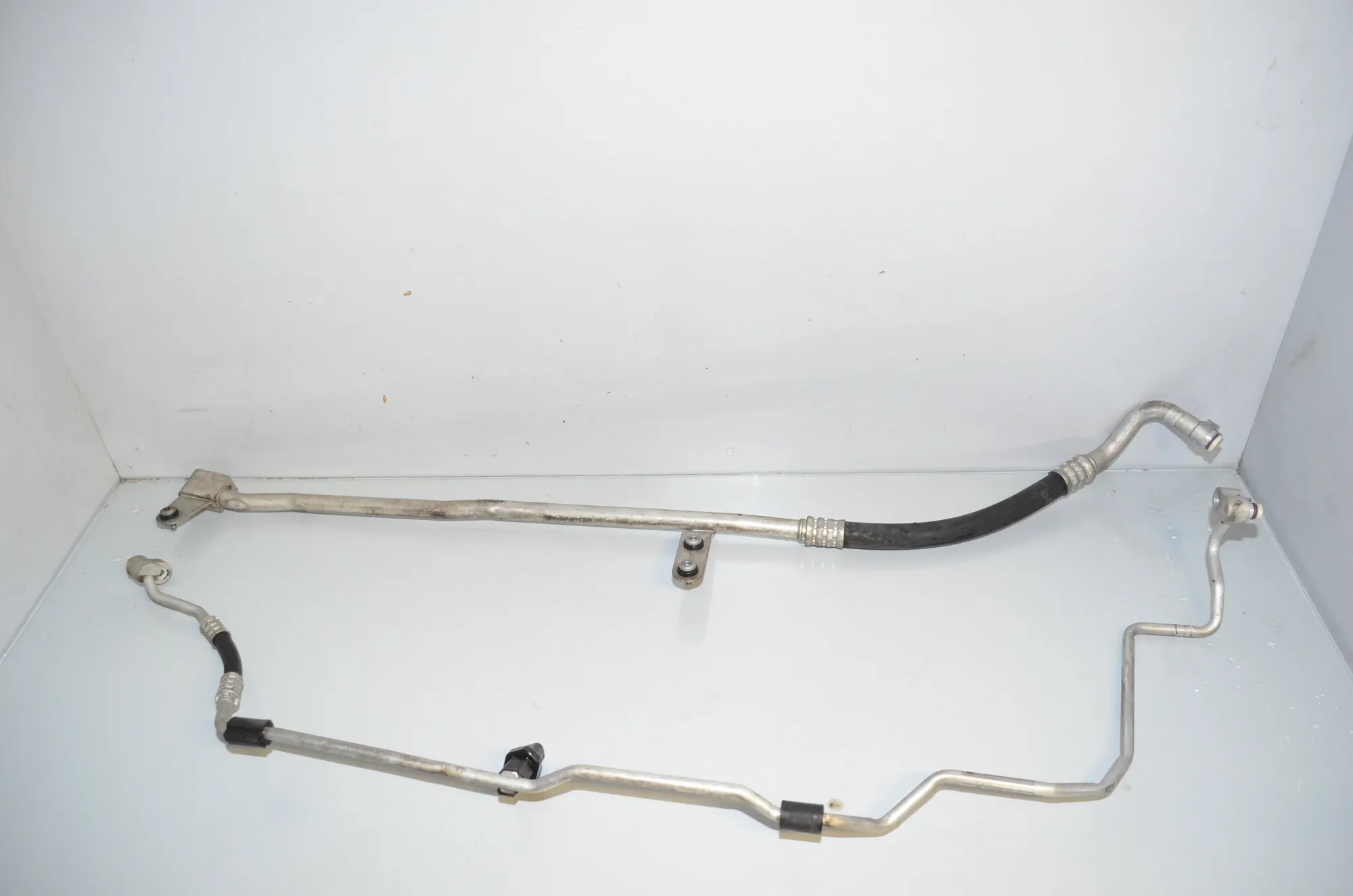 A/C Air Con Hose Pipe – OEM 9201927 · BMW 5 Touring (F11) 530 d xDrive 2011