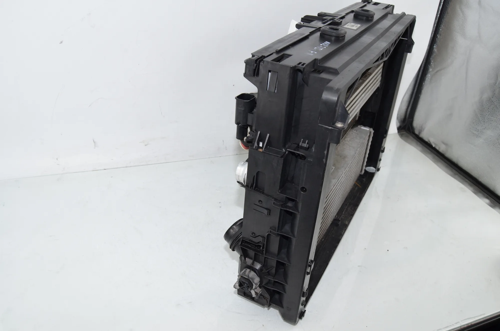 Radiator Pack Set – OEM 7594610 · BMW 5 Touring (F11) 530 d xDrive 2011 – 3