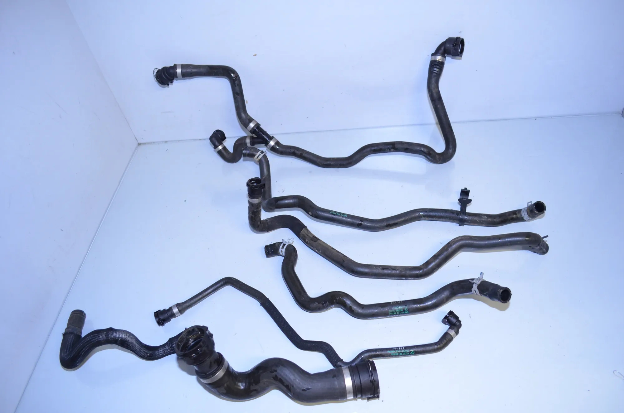 Coolant Hose Pipe – OEM 17127592866 · BMW 5 Touring (F11) 523 i 2011 – 2