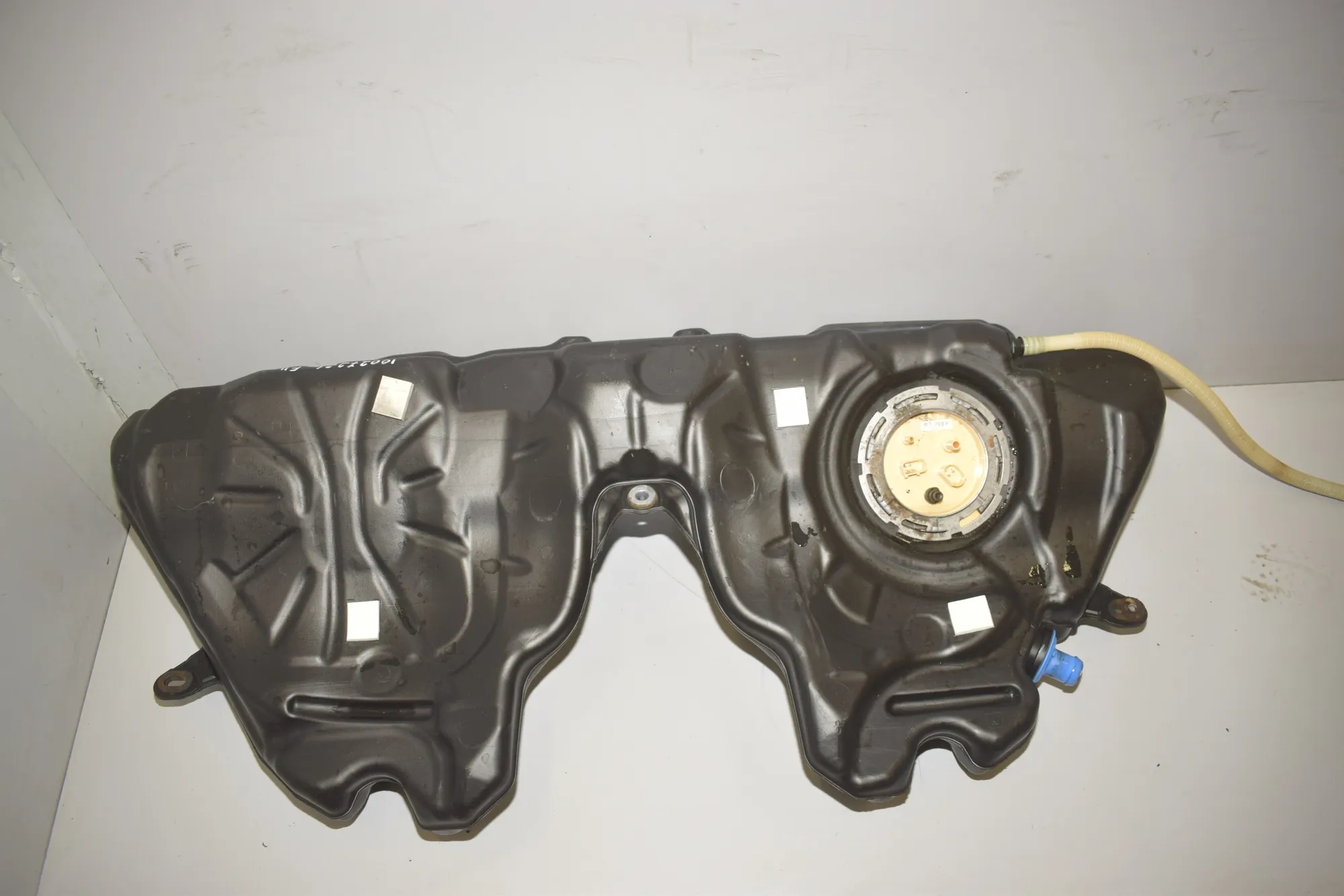 Fuel Tank – OEM 7225002 · BMW 5 Touring (F11) 530 d xDrive 2011 – 2