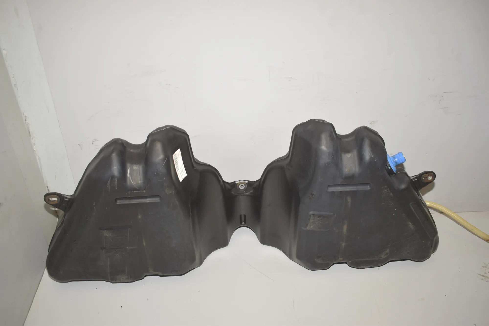 Fuel Tank – OEM 7225002 · BMW 5 Touring (F11) 530 d xDrive 2011 – 3