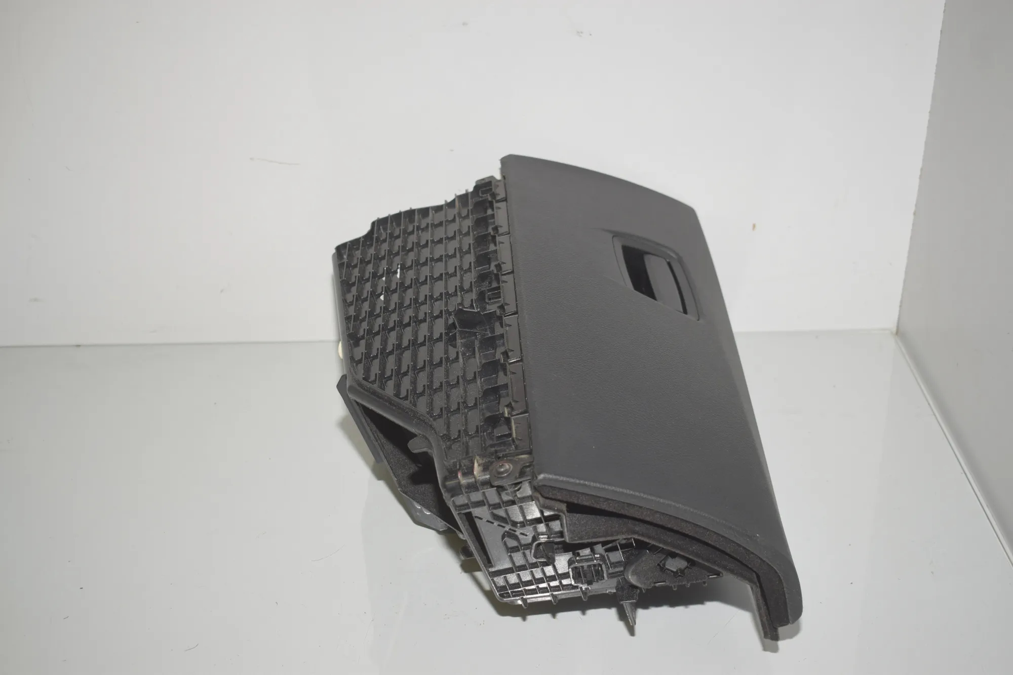 Glove Compartment – OEM 9173907 · BMW 5 (F10) 530 d 2012 – 2