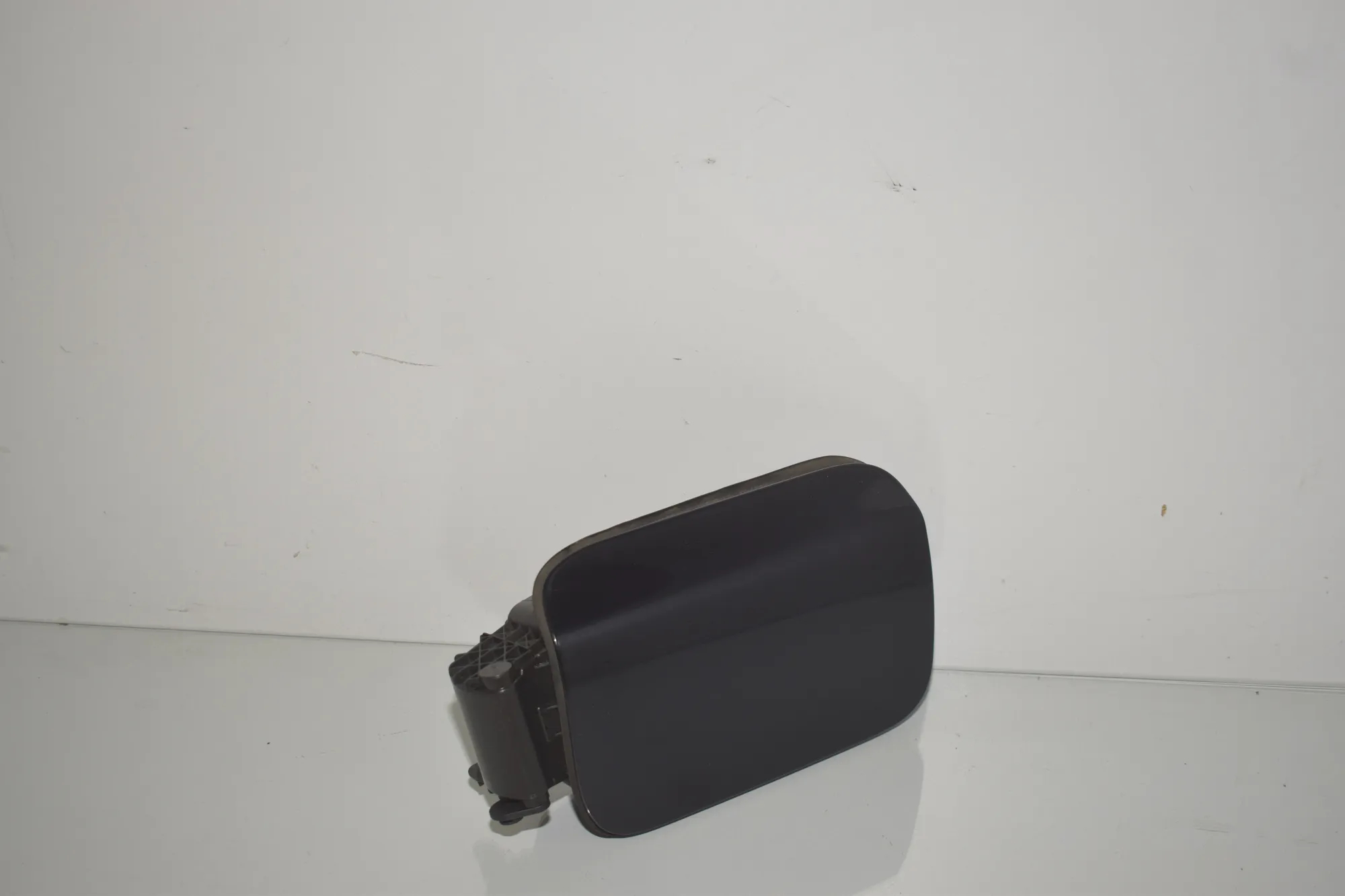Fuel Tank Flap Cap – OEM 7204365 · BMW 5 (F10) 530 d 2012 – 3