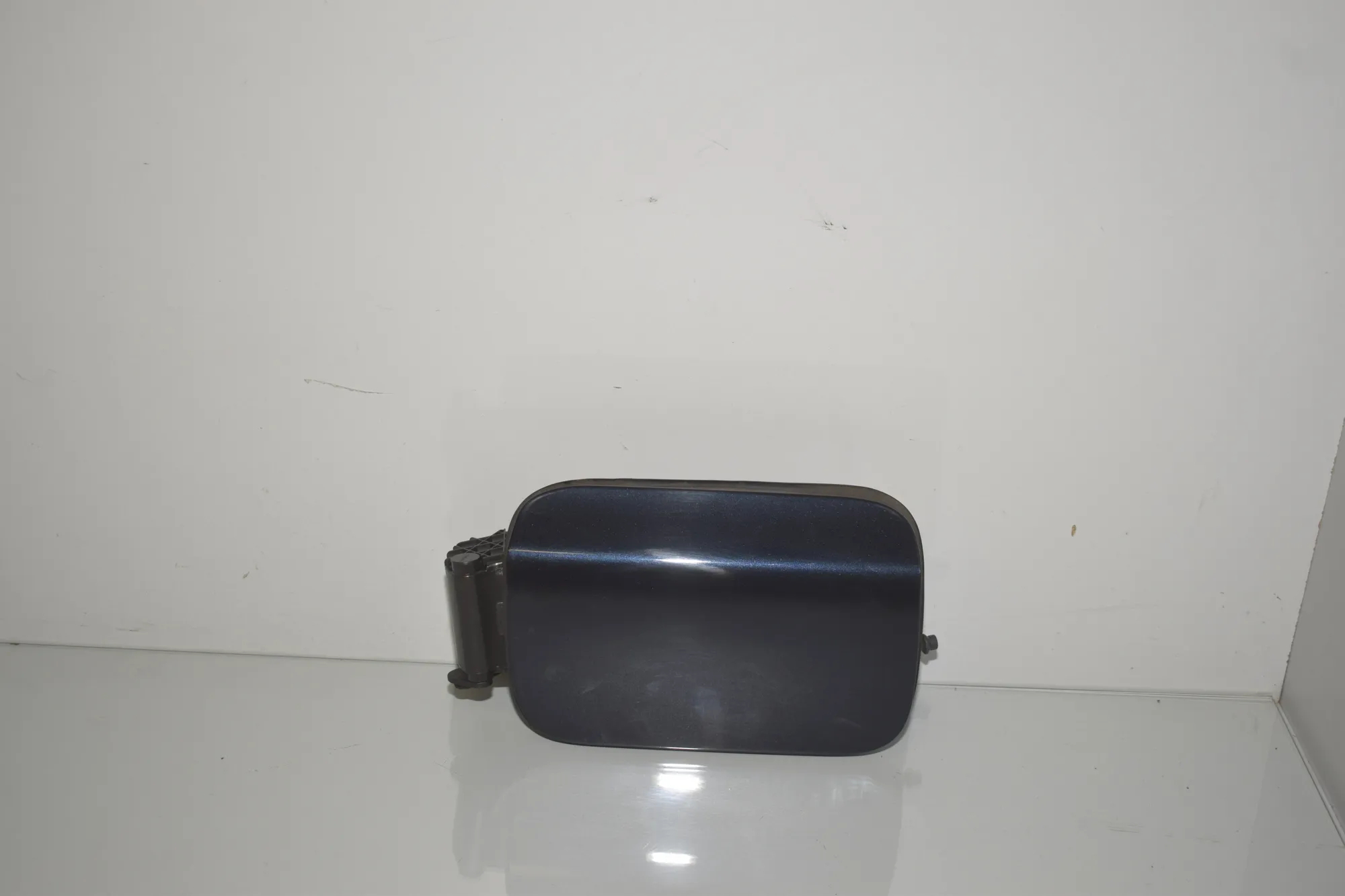 Fuel Tank Flap Cap – OEM 7204365 · BMW 5 (F10) 530 d 2012
