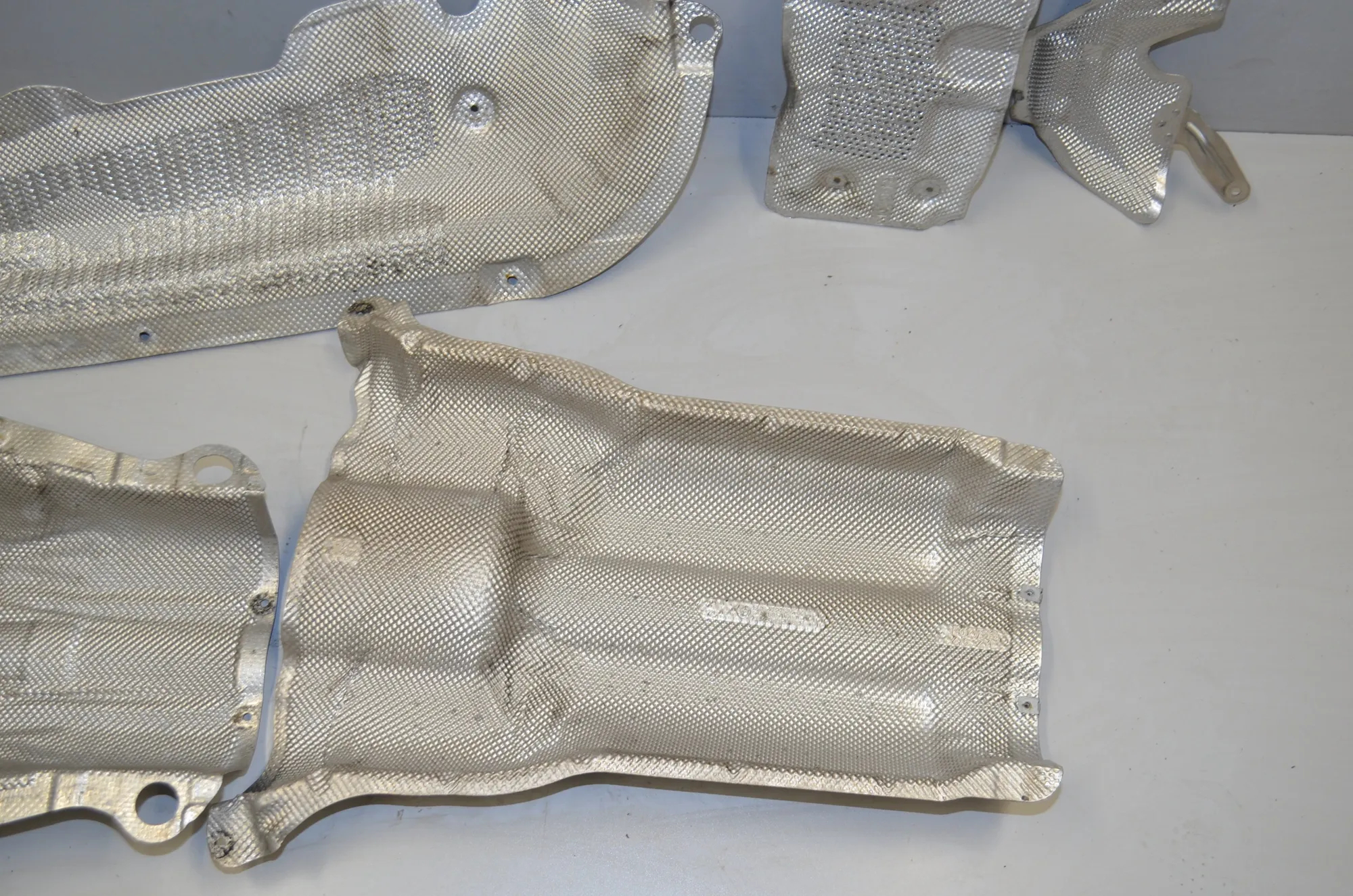 Heat Insulation – OEM 51487227524 · BMW 5 Touring (F11) 530 d 2010 – 4