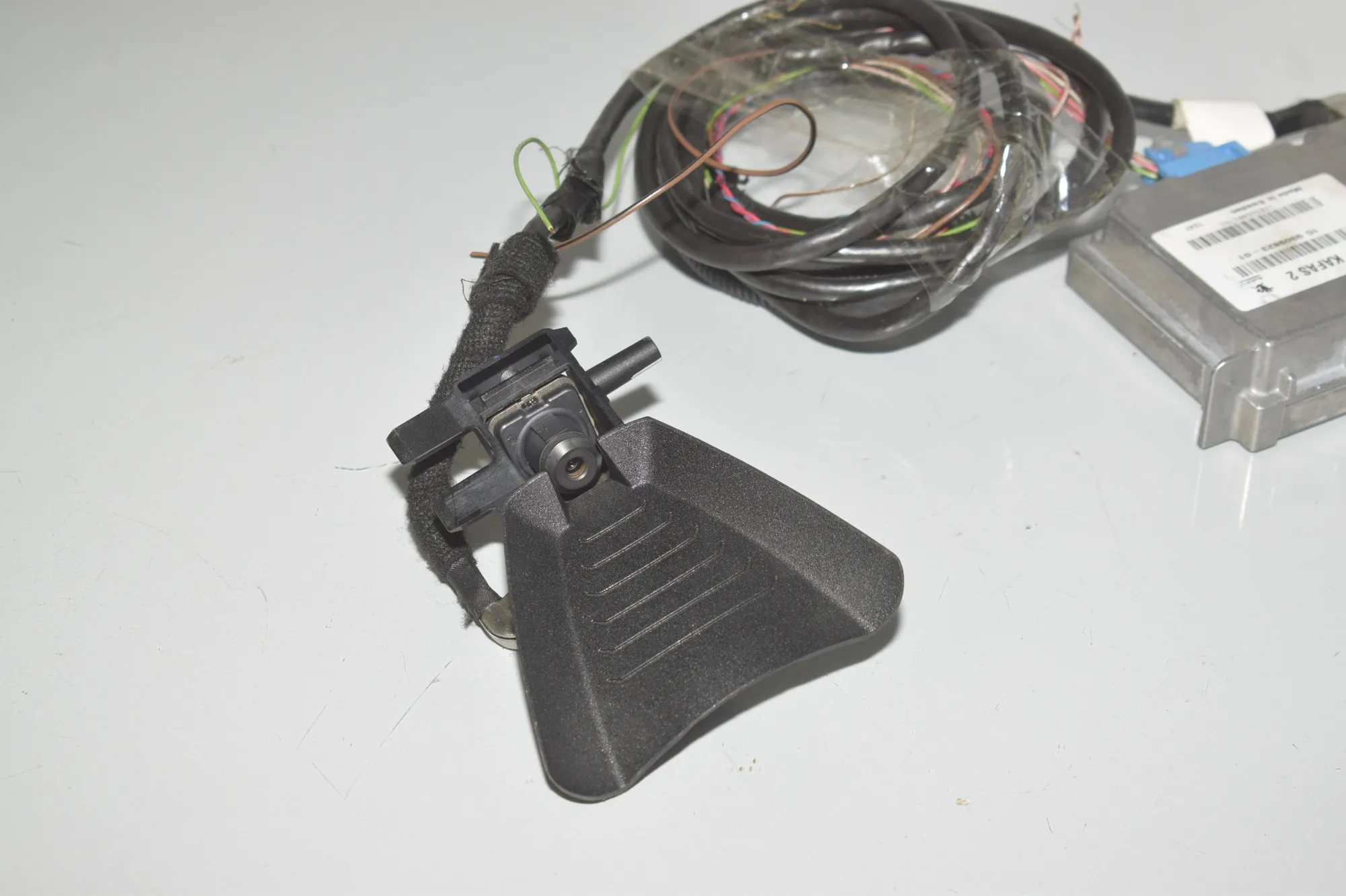 Front Camera – OEM 9309823 · BMW 5 (F10) 530 d 2012 – 8