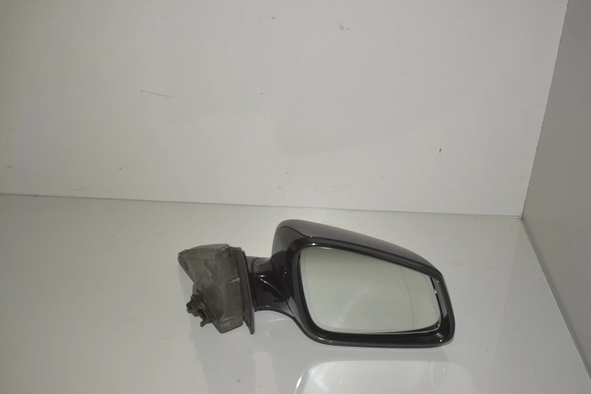 Right Side Wing Mirror – OEM 7321820 · BMW 5 (F10) 530 d 2012