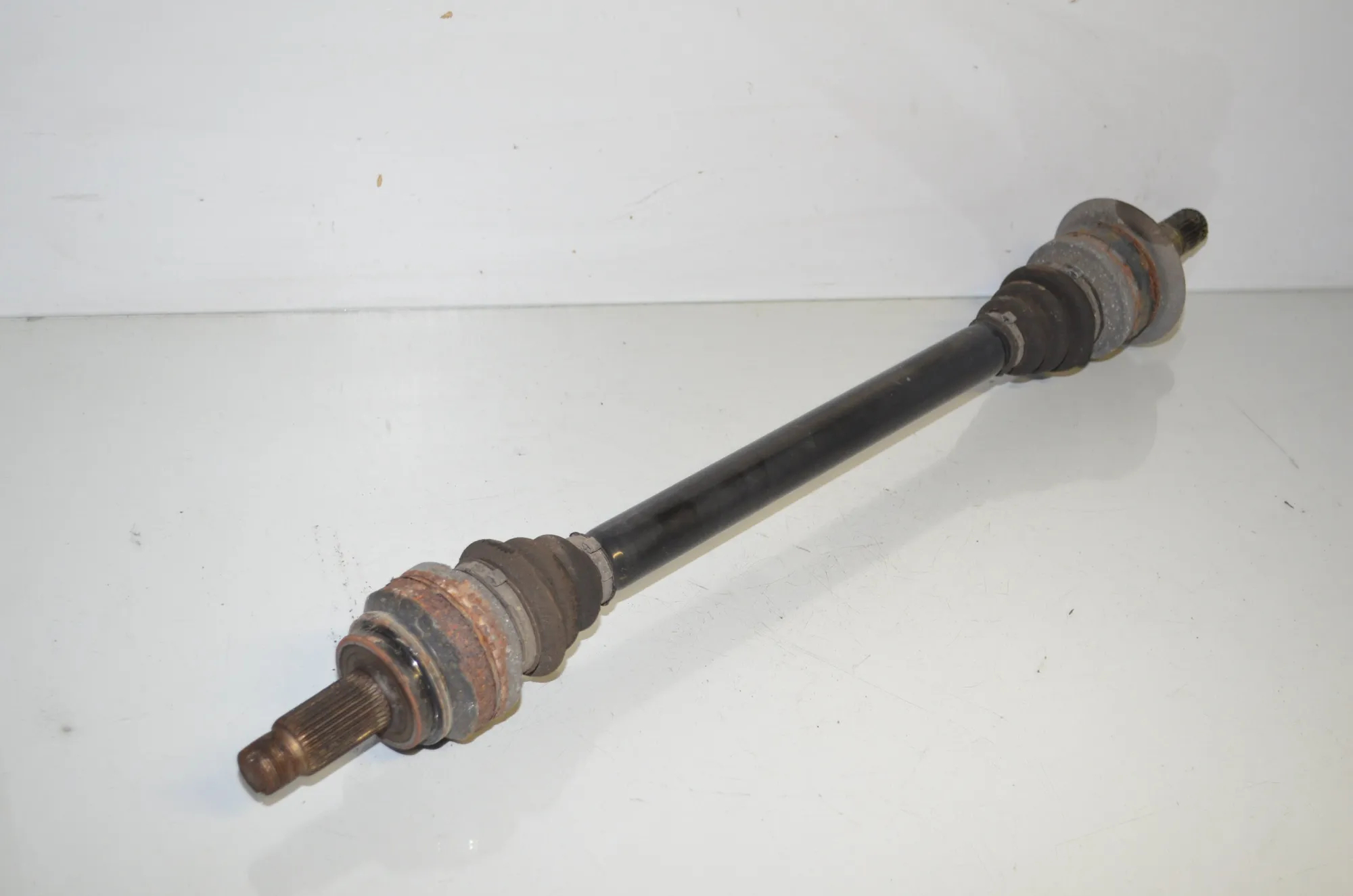 Rear Right Driveshaft – OEM 7581030 · BMW 5 Touring (F11) 535 i xDrive 2012 – 2