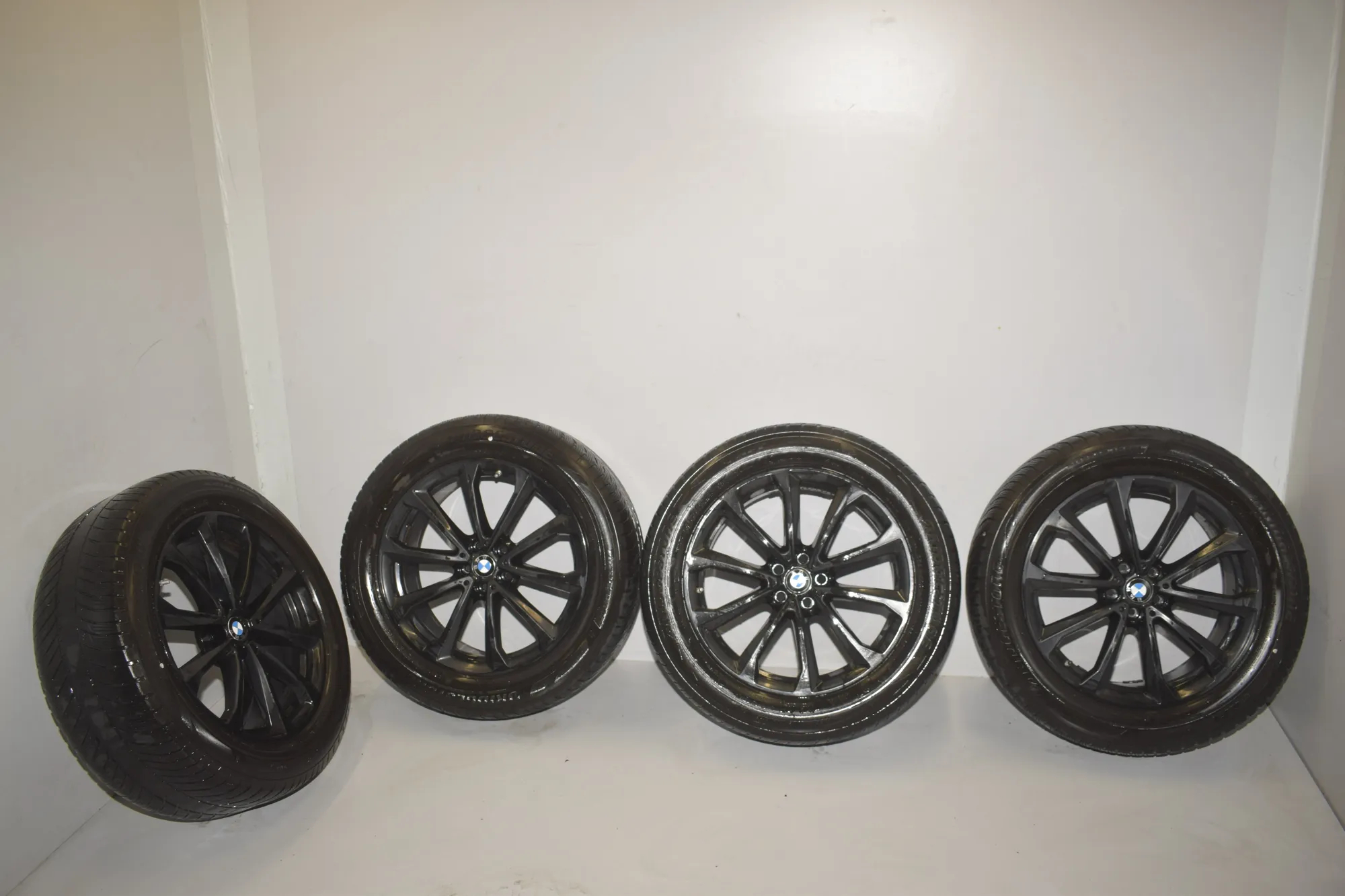 Alloy Wheel Set – OEM 6880688 · BMW X7 (G07) BMW X7 (G07) xDrive 30 d 2020 – 2