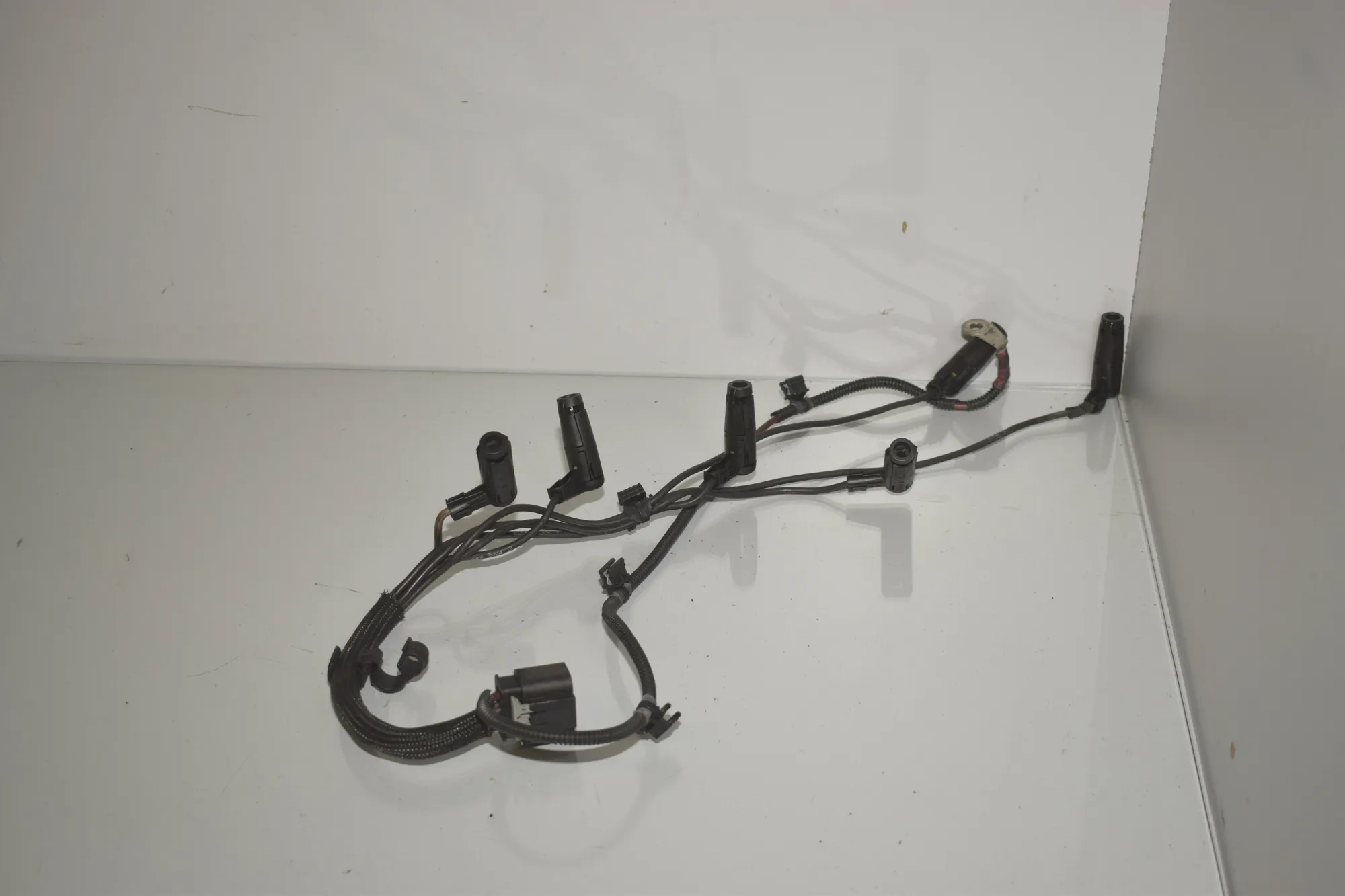 Glow Plug Wires – OEM 7823743 · BMW 5 Touring (F11) 530 d xDrive 2011 – 3