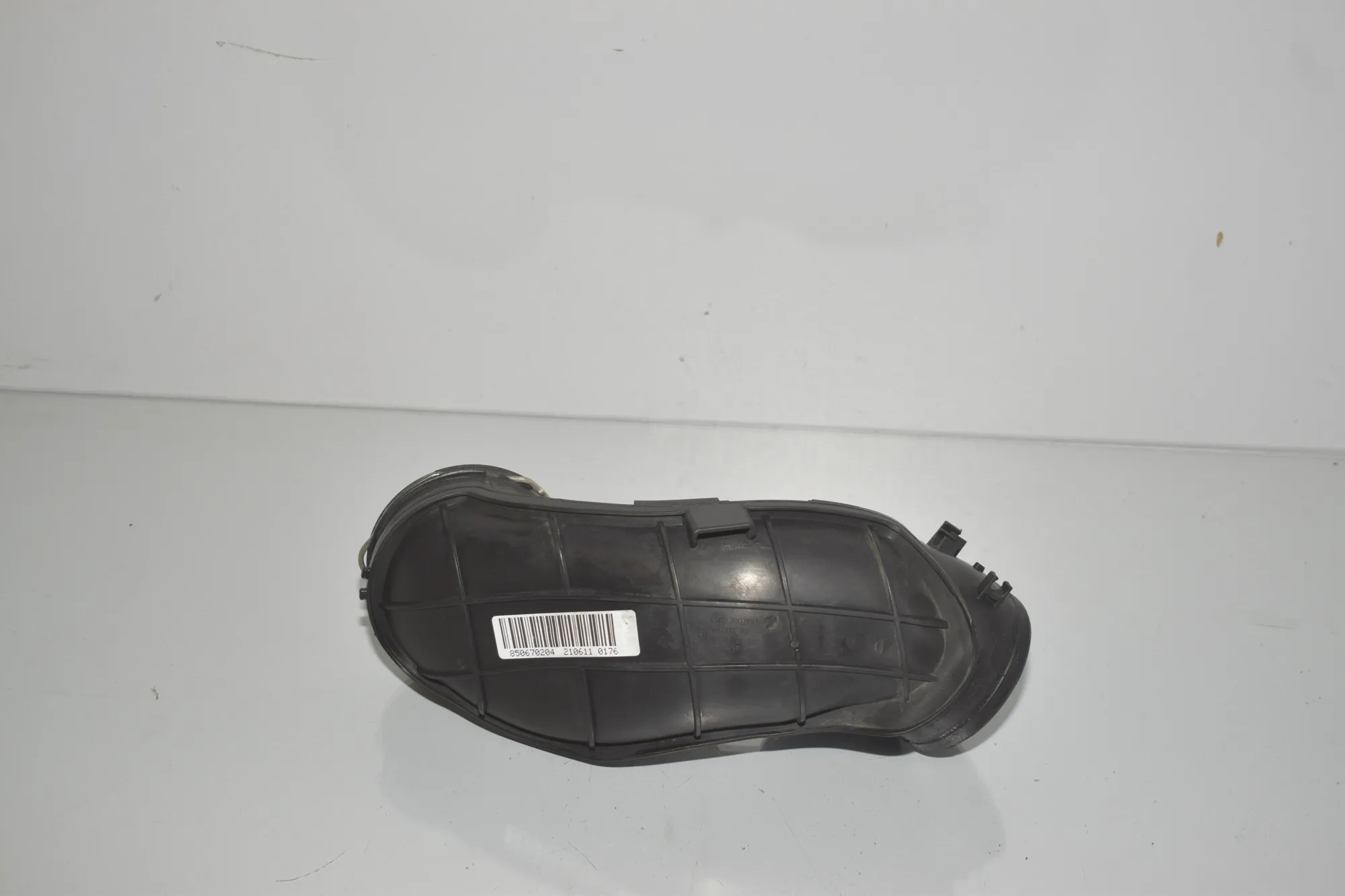 Air Intake Tube – OEM 8506702 · BMW 5 Touring (F11) 530 d xDrive 2011