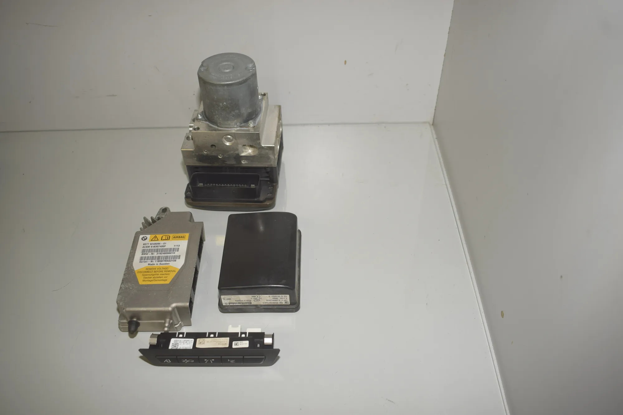 Distance Radar Sensor – OEM 9220039 · BMW 5 (F10) 530 d xDrive 2011 – 2