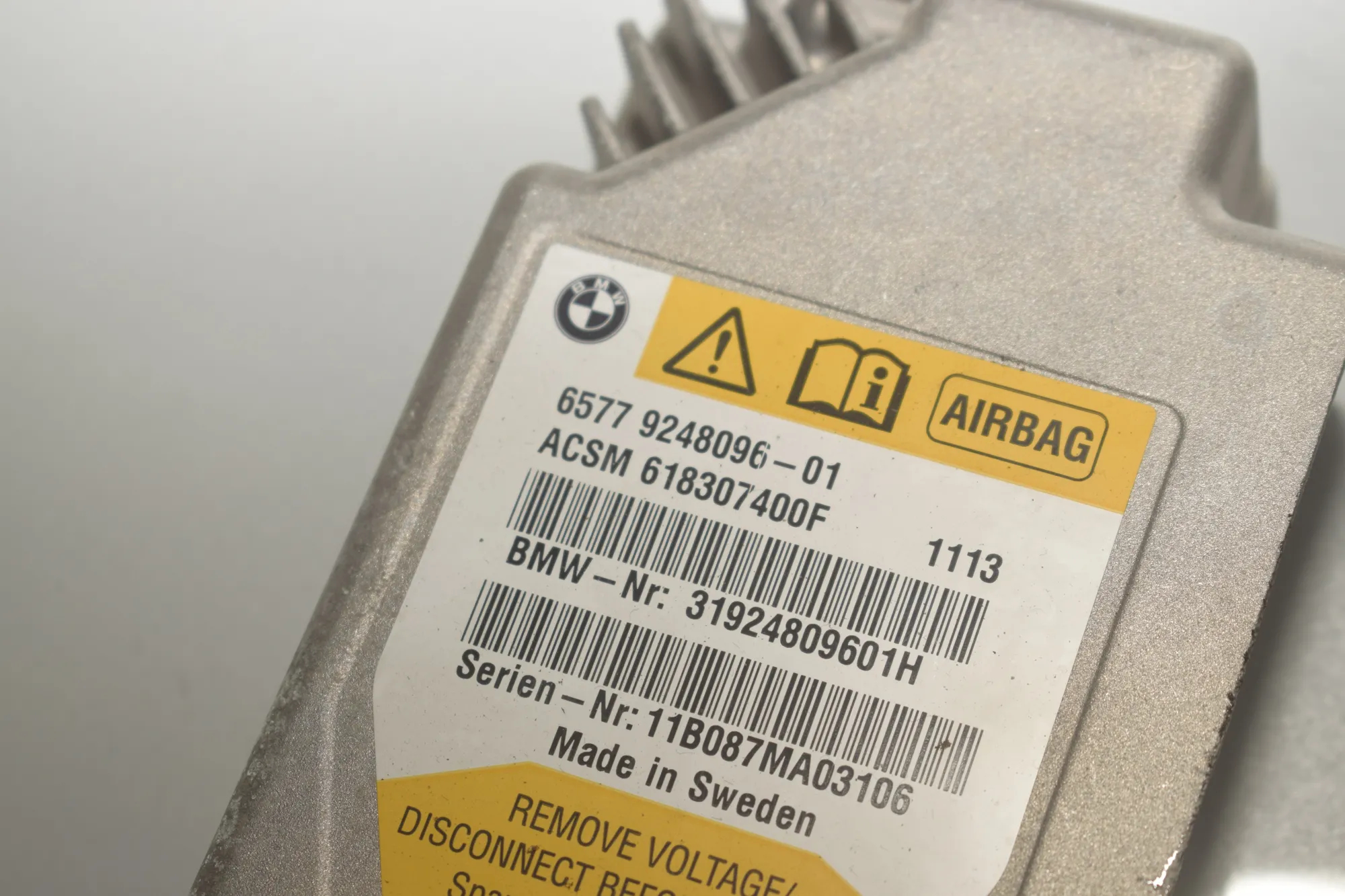 Distance Radar Sensor – OEM 9220039 · BMW 5 (F10) 530 d xDrive 2011 – 8