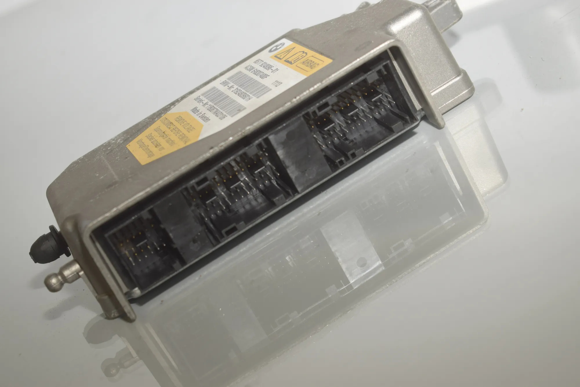 Distance Radar Sensor – OEM 9220039 · BMW 5 (F10) 530 d xDrive 2011 – 7