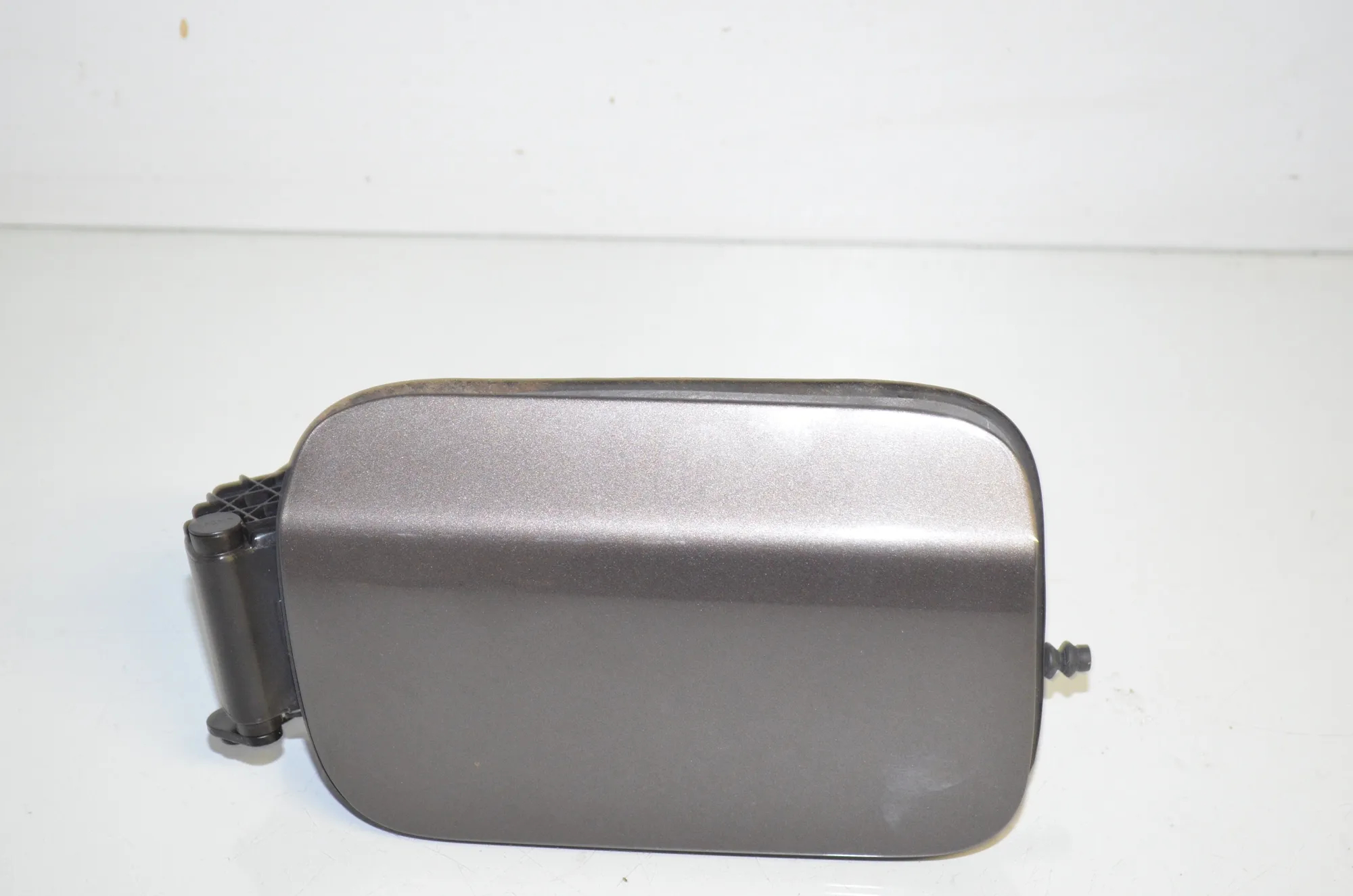 Fuel Tank Flap Cap – OEM 7204365 · BMW 5 (F10) 530 d xDrive 2011