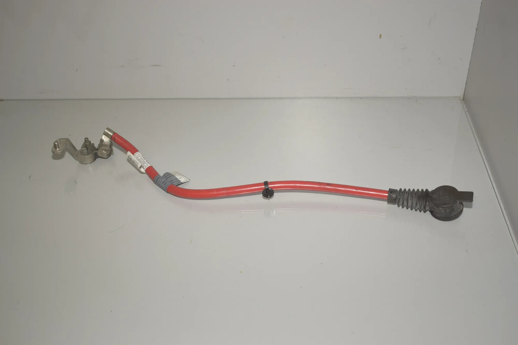 Positive Battery Cable – OEM 9217036 · BMW 5 (F10) 530 d xDrive 2011