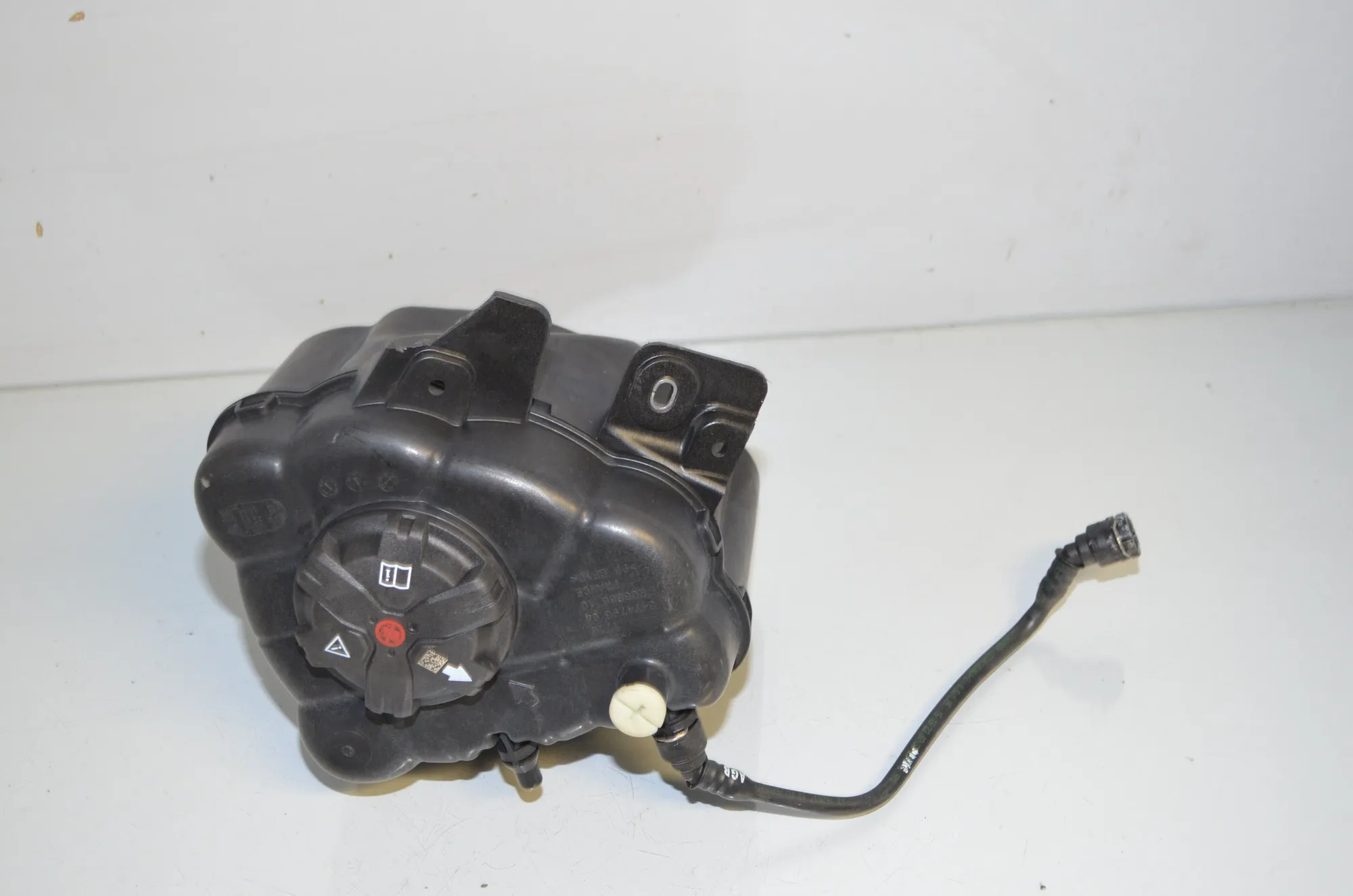 Expansion Tank – OEM 8474796 · BMW iX (I20) BMW iX (I20) xDrive50 2022