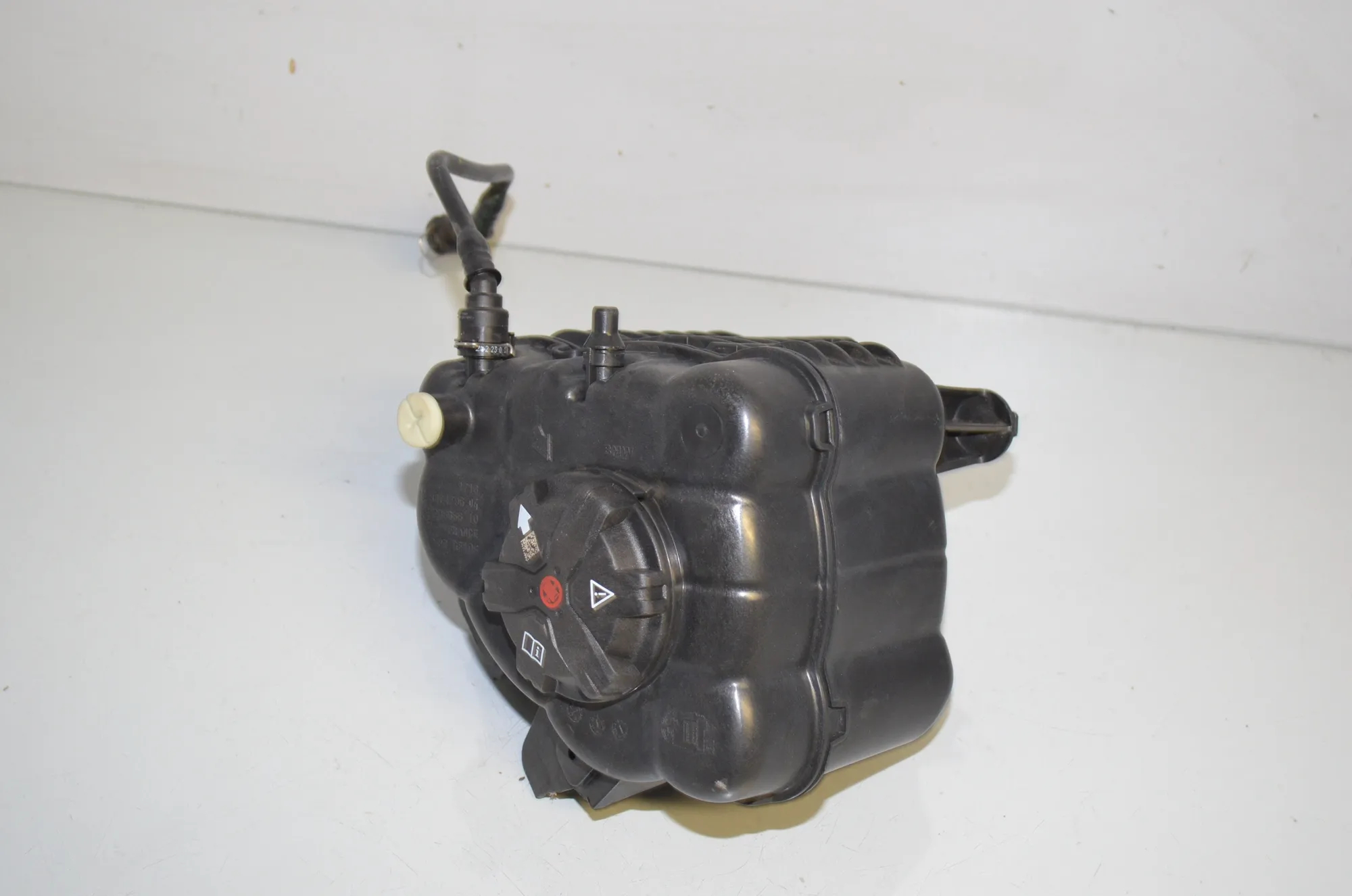 Expansion Tank – OEM 8474796 · BMW iX (I20) BMW iX (I20) xDrive50 2022 – 4