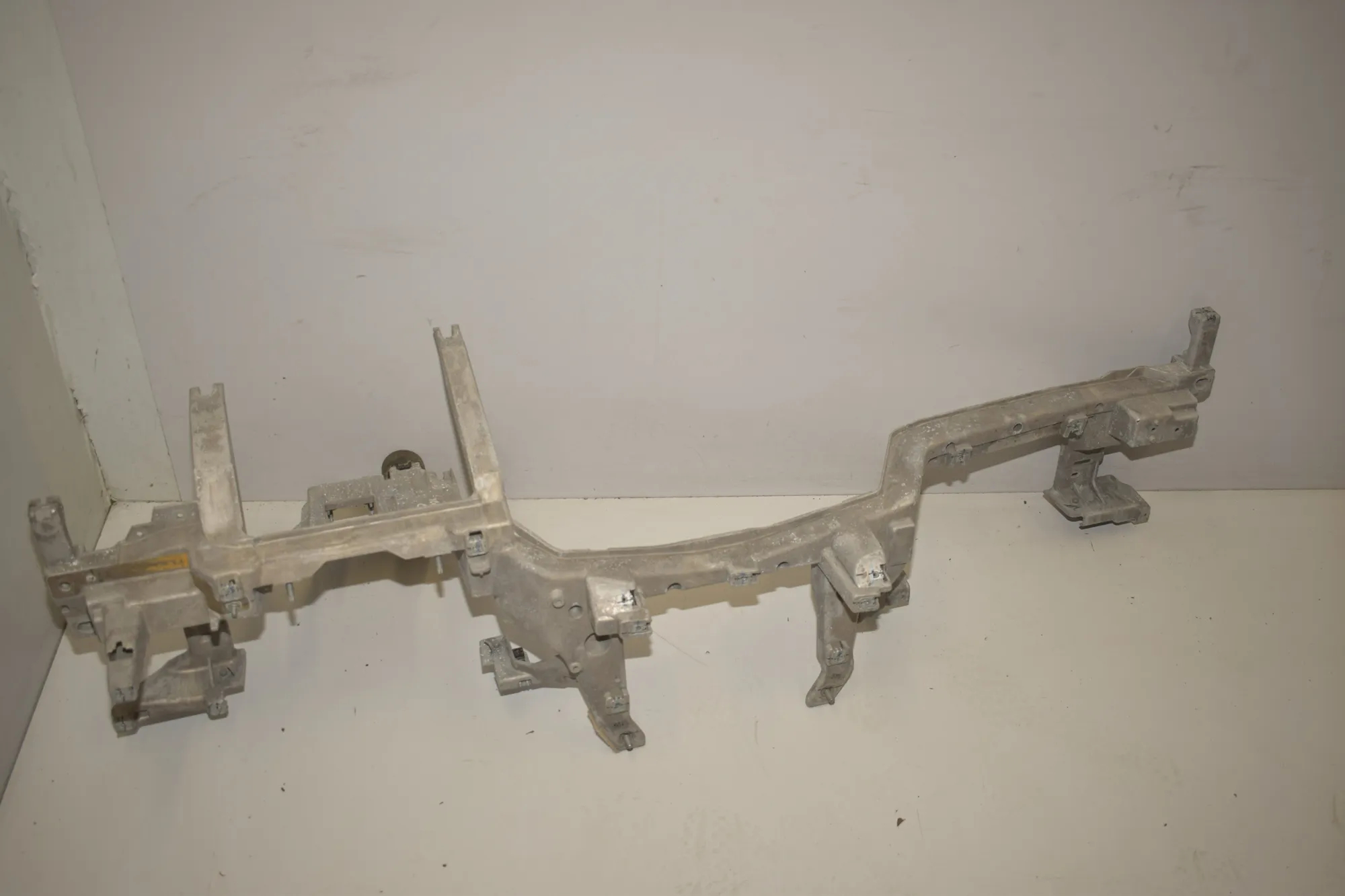 Dashboard Frame – OEM 9297646 · BMW 5 (G30) (2016 - -) M 550 i xDrive 2017 – 2
