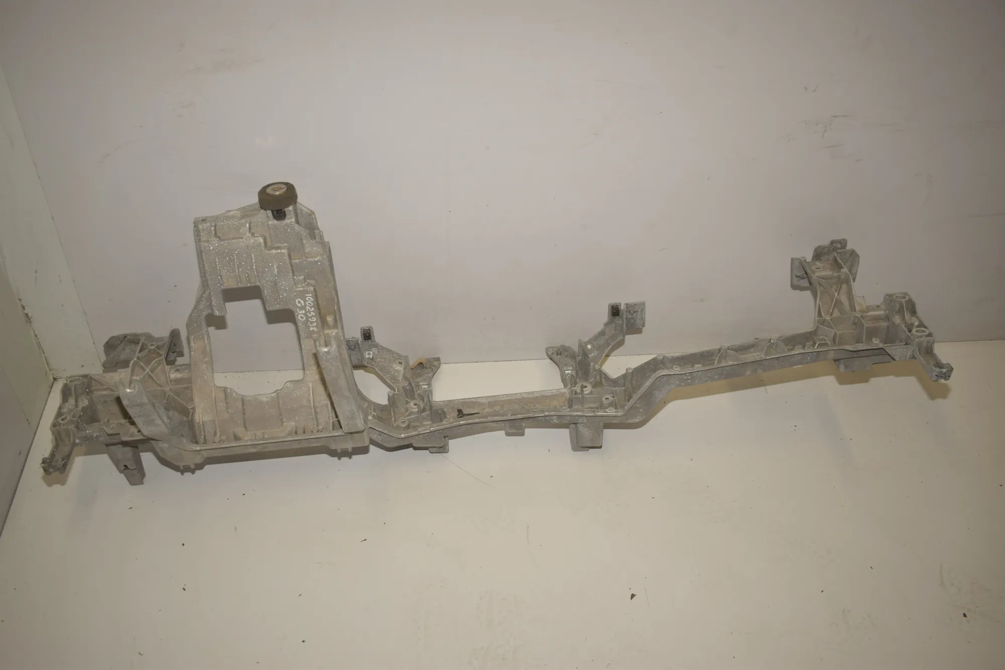 Dashboard Frame – OEM 9297646 · BMW 5 (G30) (2016 - -) M 550 i xDrive 2017 – 3