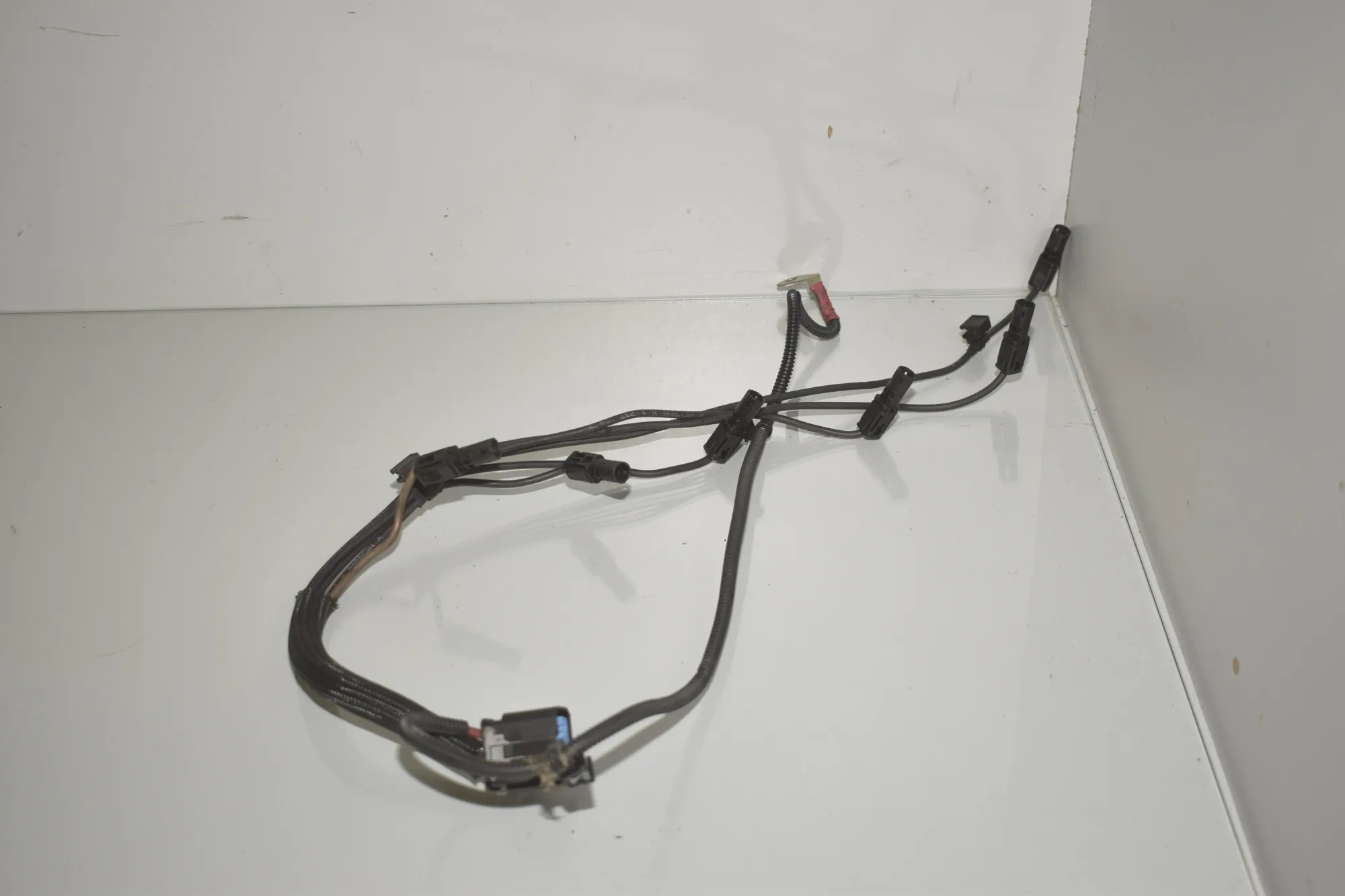 Glow Plug Wires – OEM 8583653 · BMW 5 (F10) 530 d 2012 – 3