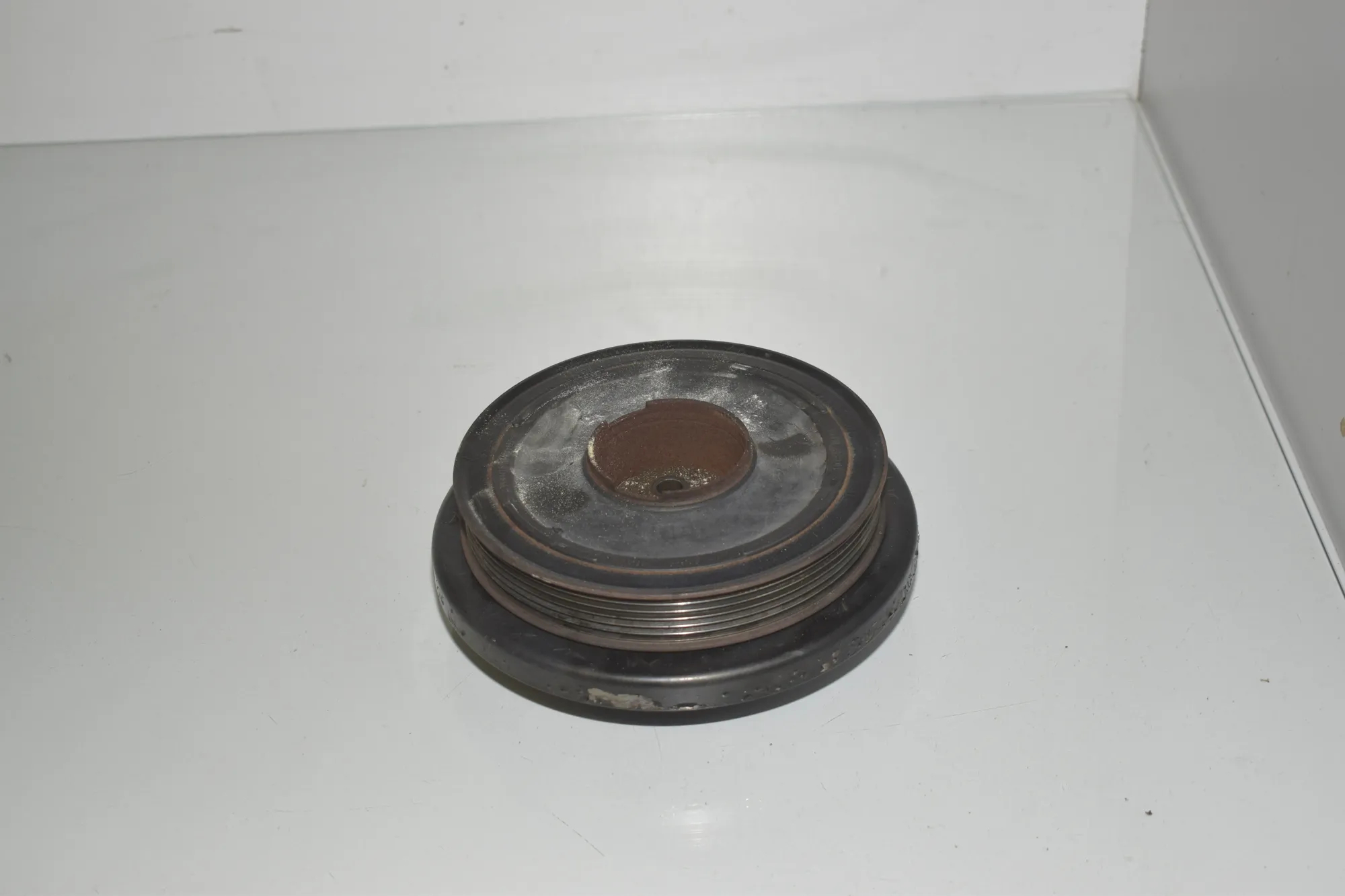Crankshaft Pulley – OEM 8511321 · BMW 5 (F10) 530 d 2012 – 3