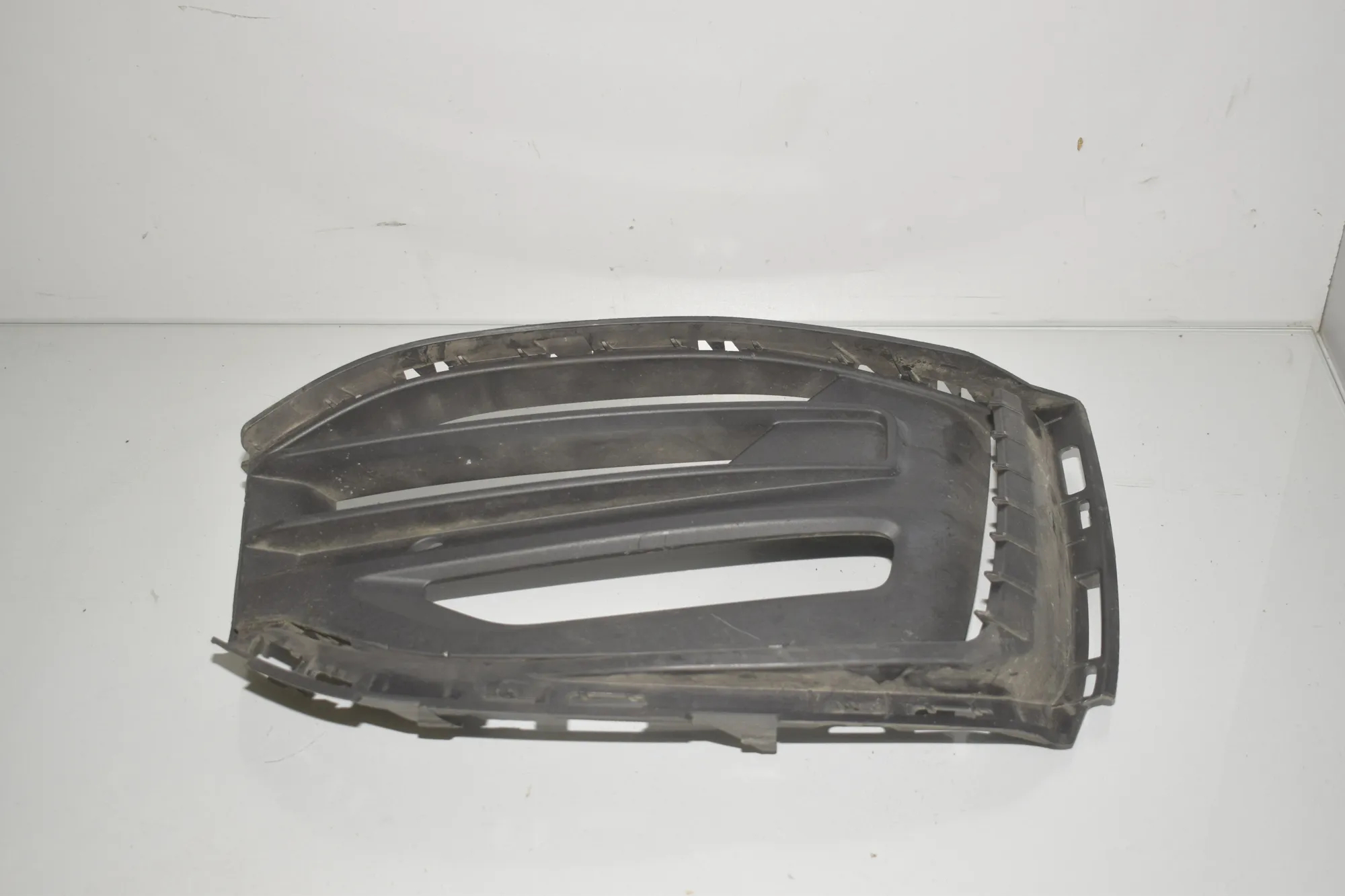 Grilles – OEM 7459716 · BMW 1 (F40) (2019 - -) F40) 116 d 2020