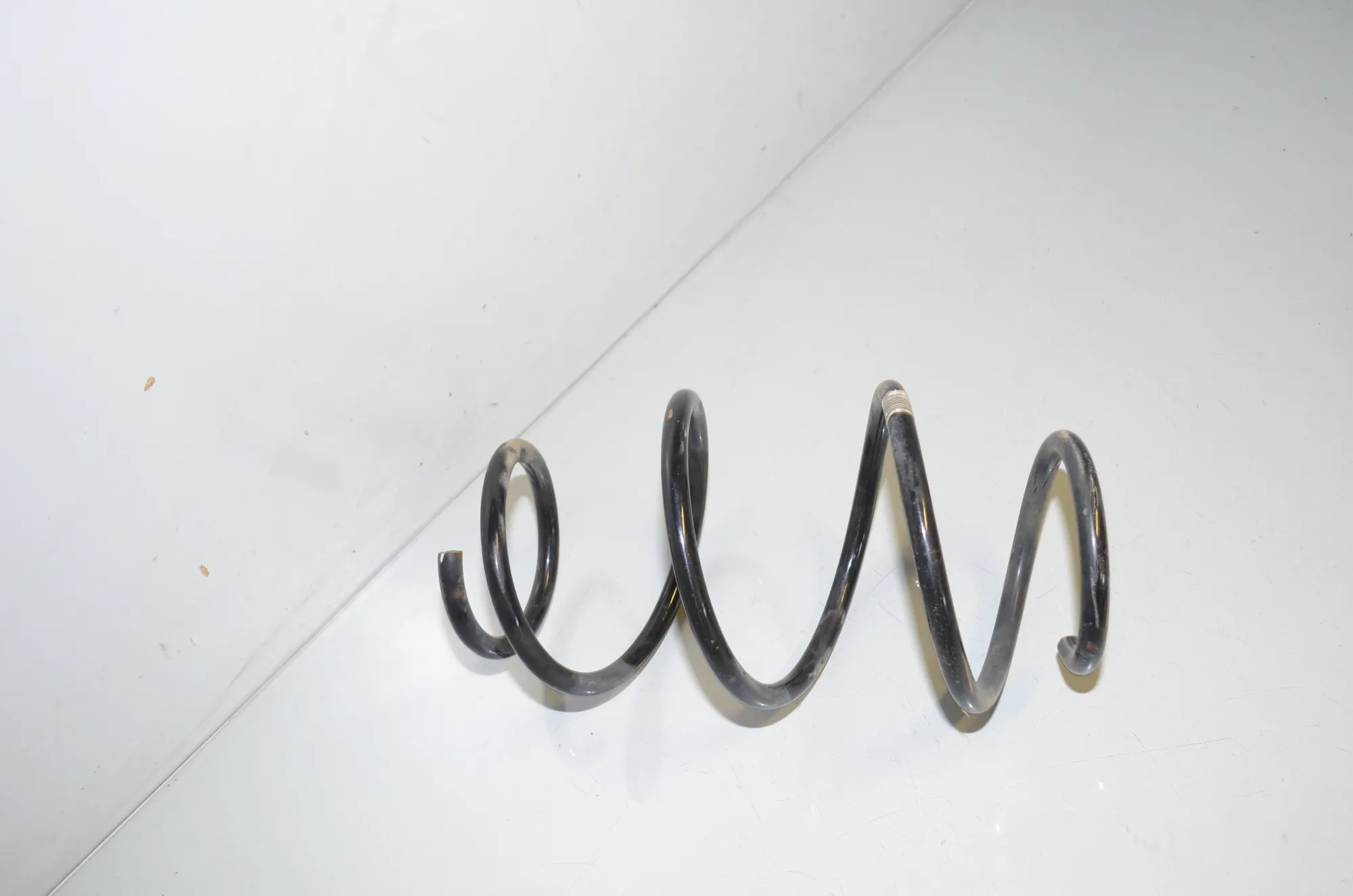 Front Right Coil Spring – OEM 6892833 · BMW 1 (F40) (2019 - -) F40) 116 d 2020