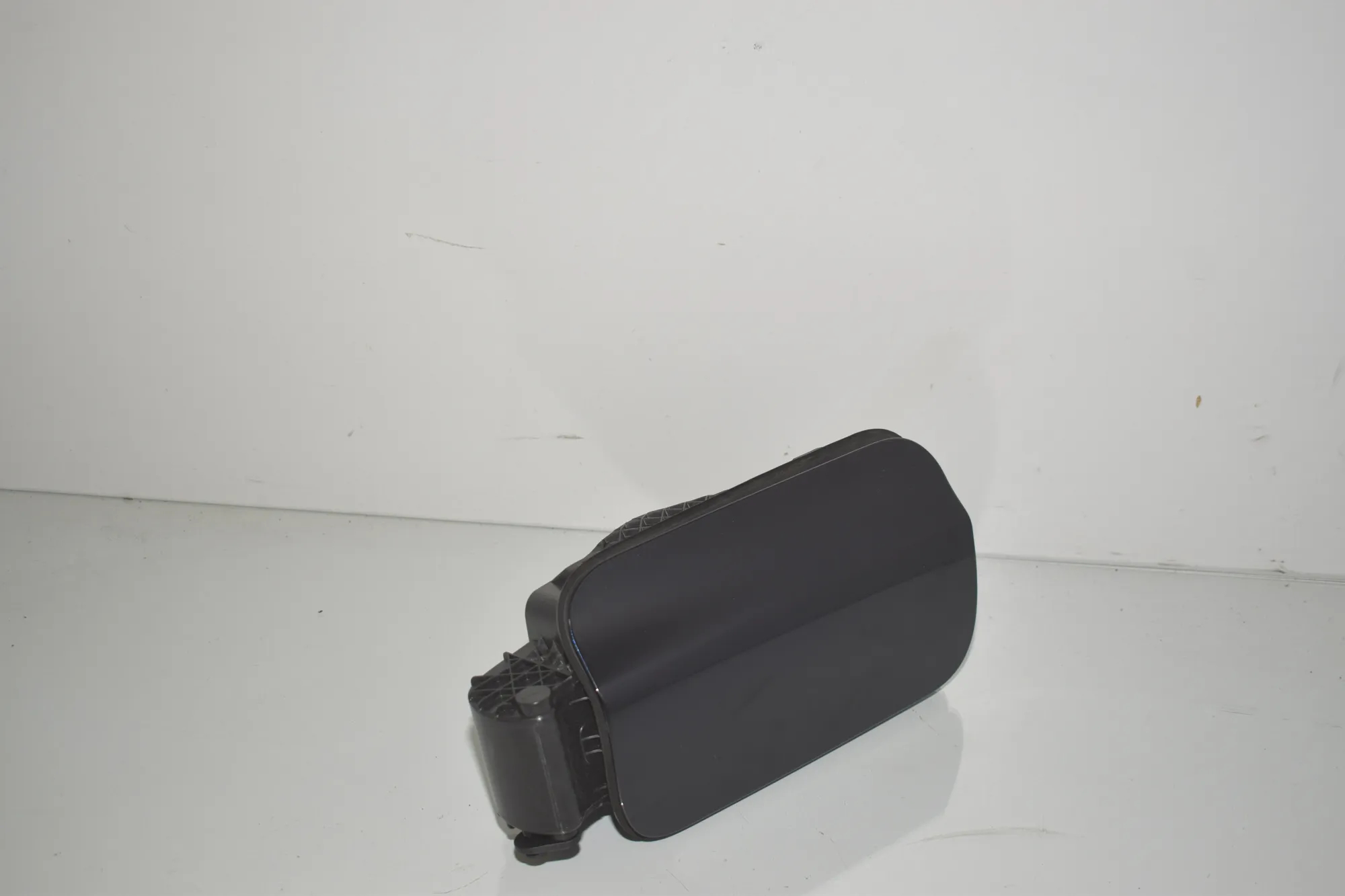 Fuel Tank Flap Cap – OEM 7217767 · BMW 5 Touring (F11) 535 i xDrive 2012 – 2