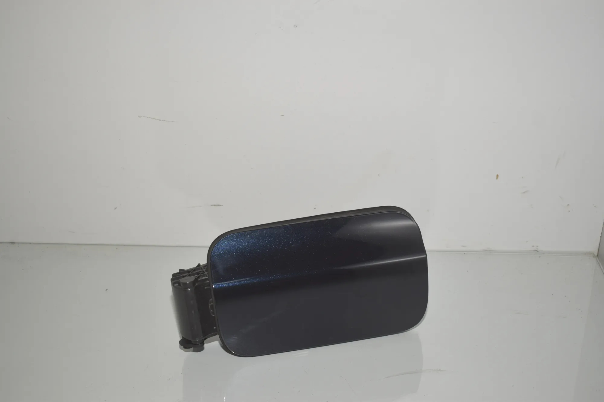 Fuel Tank Flap Cap – OEM 7217767 · BMW 5 Touring (F11) 535 i xDrive 2012