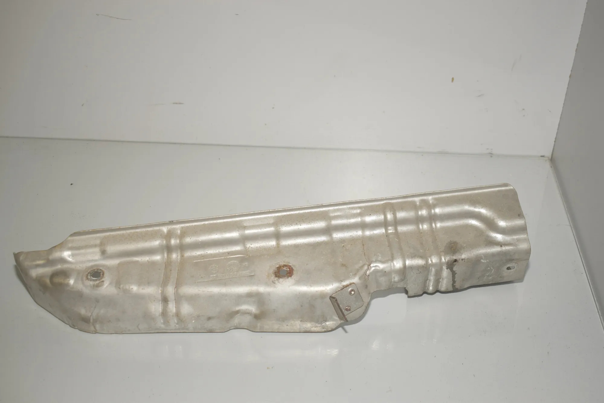 Heat Protection – OEM 8511809 · BMW 5 (F10) 530 d xDrive 2011 – 3