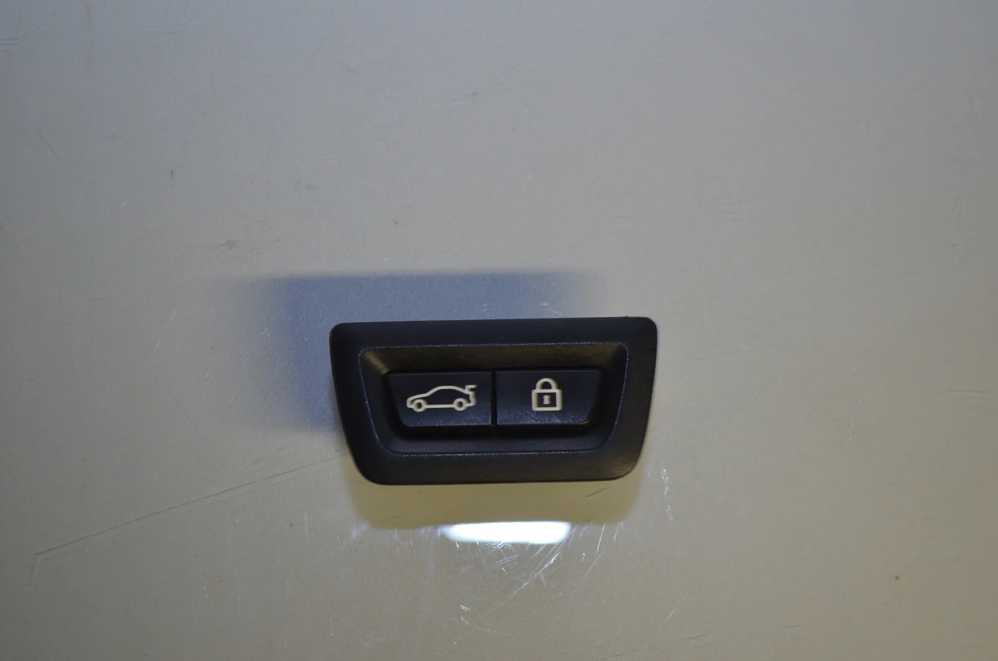 Electric Tailgate Opening Kit – OEM 51247208371 · BMW 5 Touring (F11) 530 d 2012 – 6
