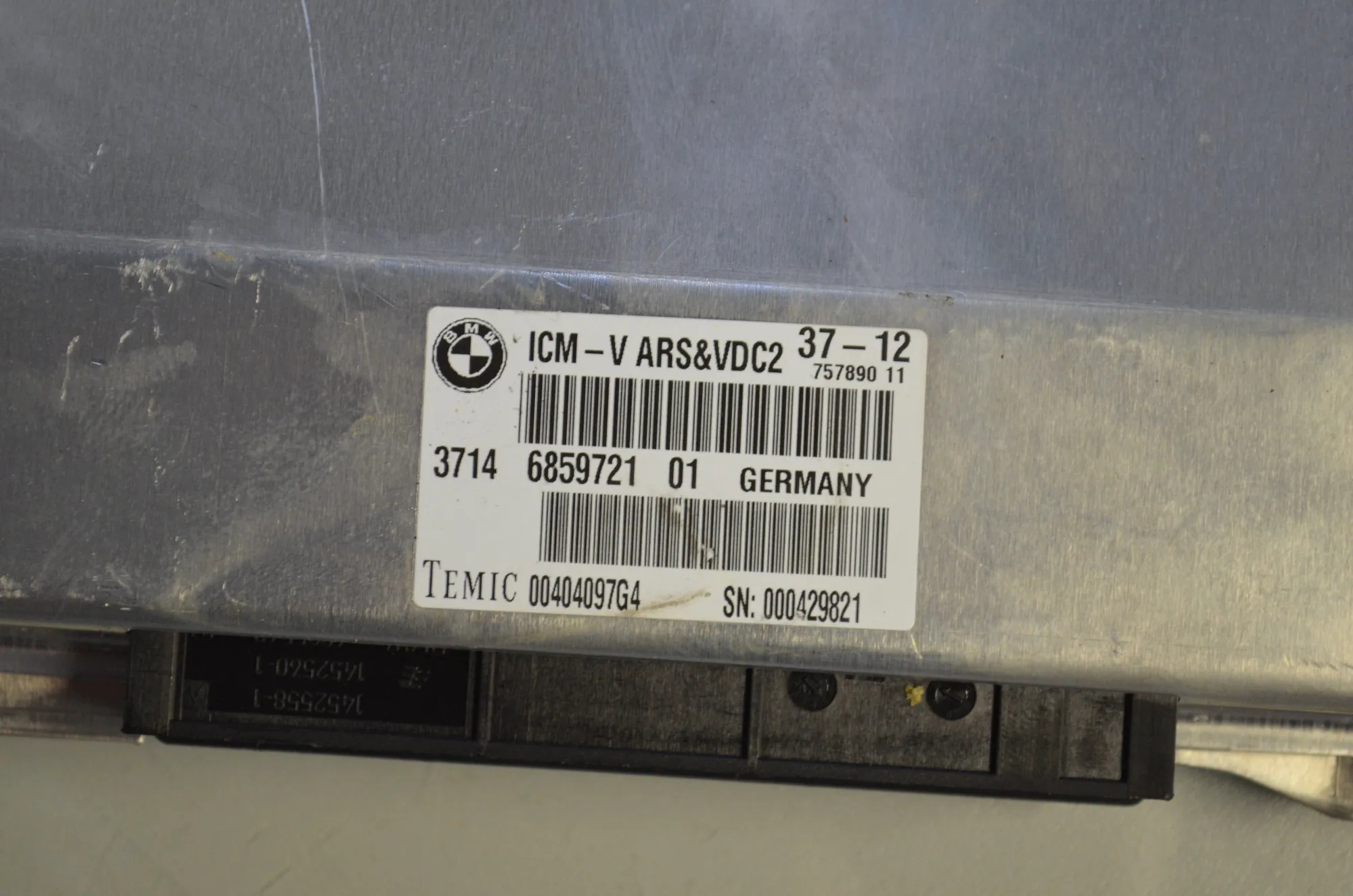ICM Control Unit – OEM 37146859721 · BMW 5 Touring (F11) 530 d 2012 – 4