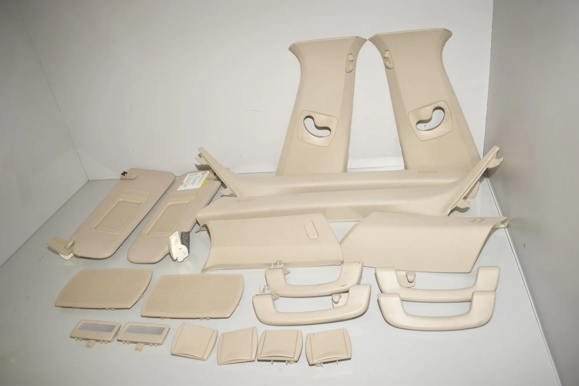 Interior Side Pillars Trim Kit – OEM 51167248857 · BMW 5 Touring (F11) 530 d 2012 – 3