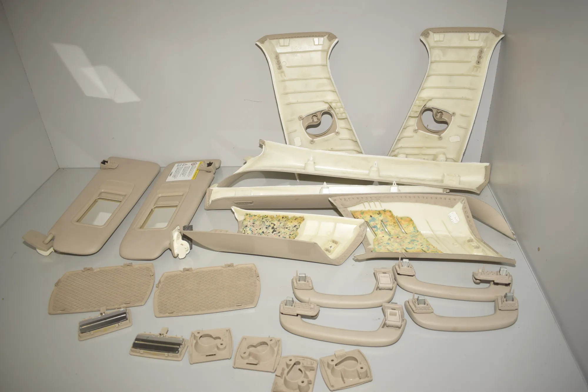Interior Side Pillars Trim Kit – OEM 51167248857 · BMW 5 Touring (F11) 530 d 2012 – 5