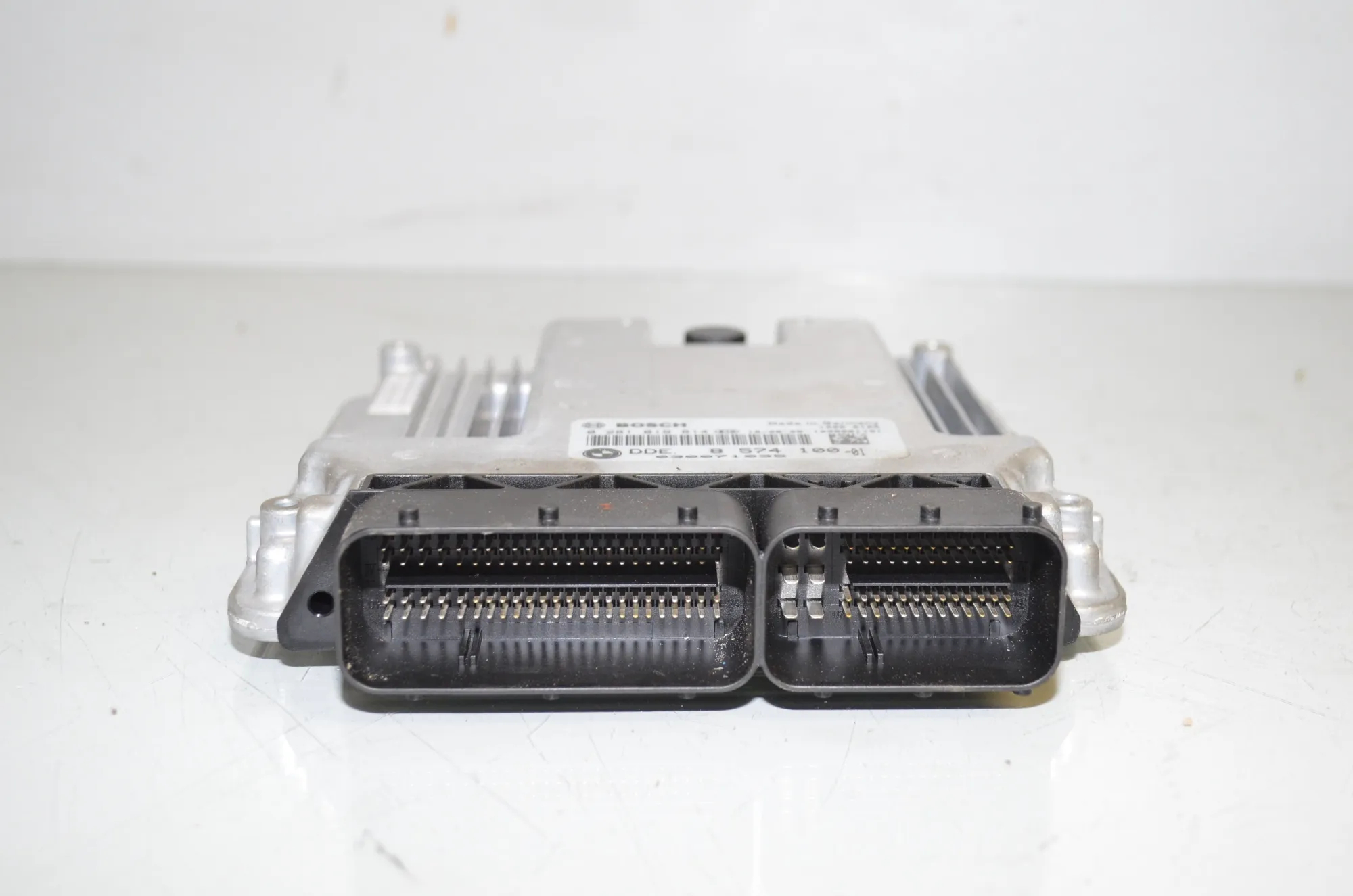 Engine Ignition ECU Set – OEM 9301518 · BMW 5 Touring (F11) 530 d 2012 – 5