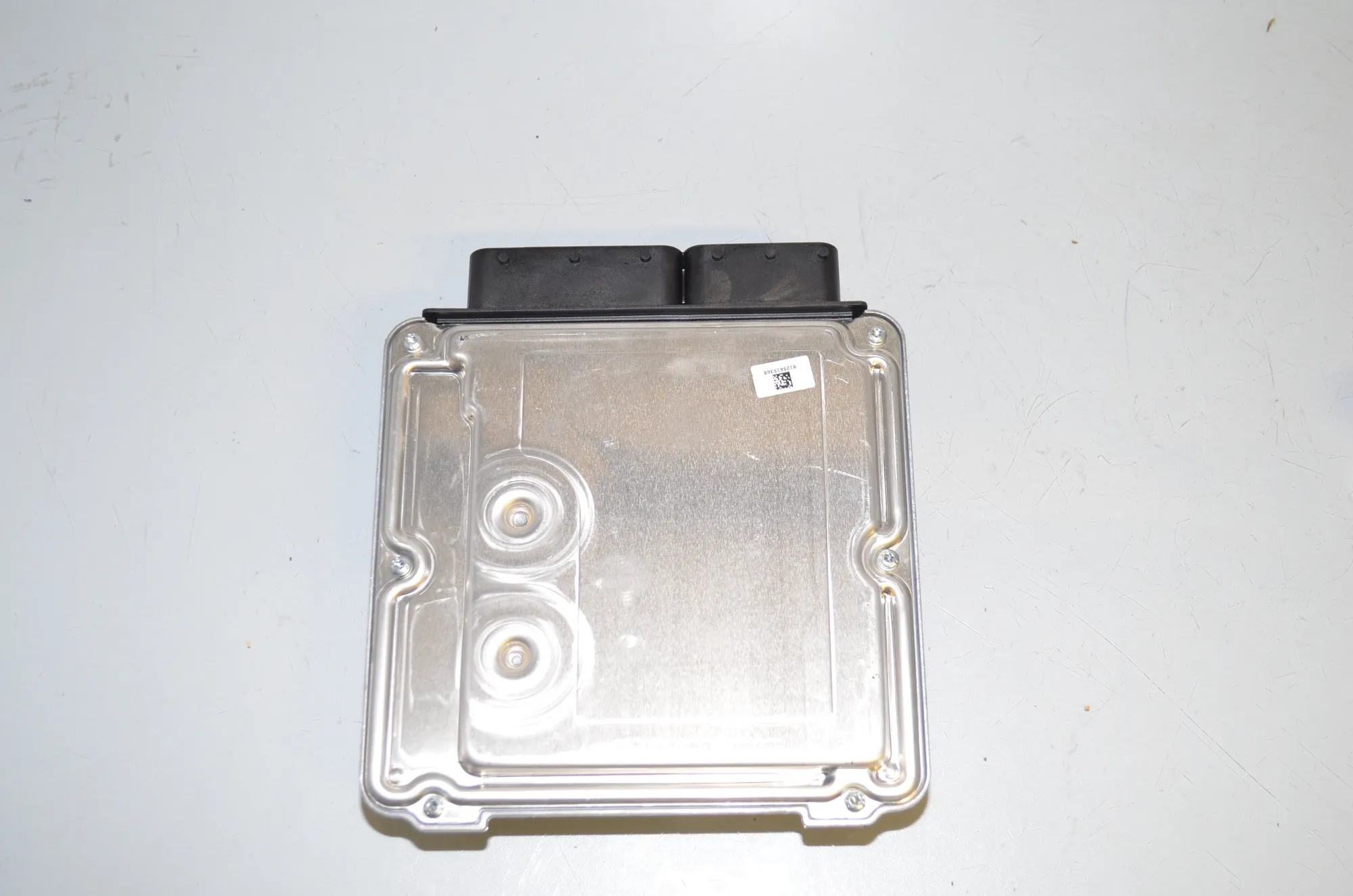 Engine Ignition ECU Set – OEM 9301518 · BMW 5 Touring (F11) 530 d 2012 – 6