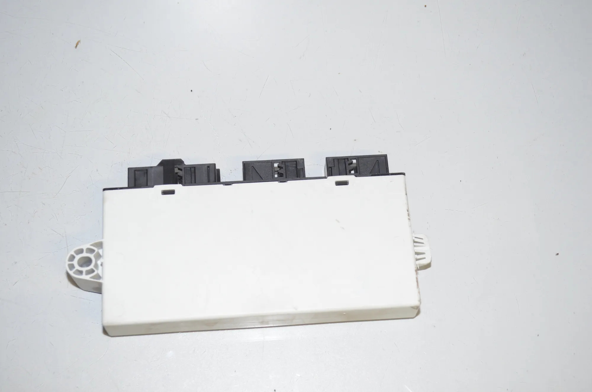 Engine Ignition ECU Set – OEM 9301518 · BMW 5 Touring (F11) 530 d 2012 – 8