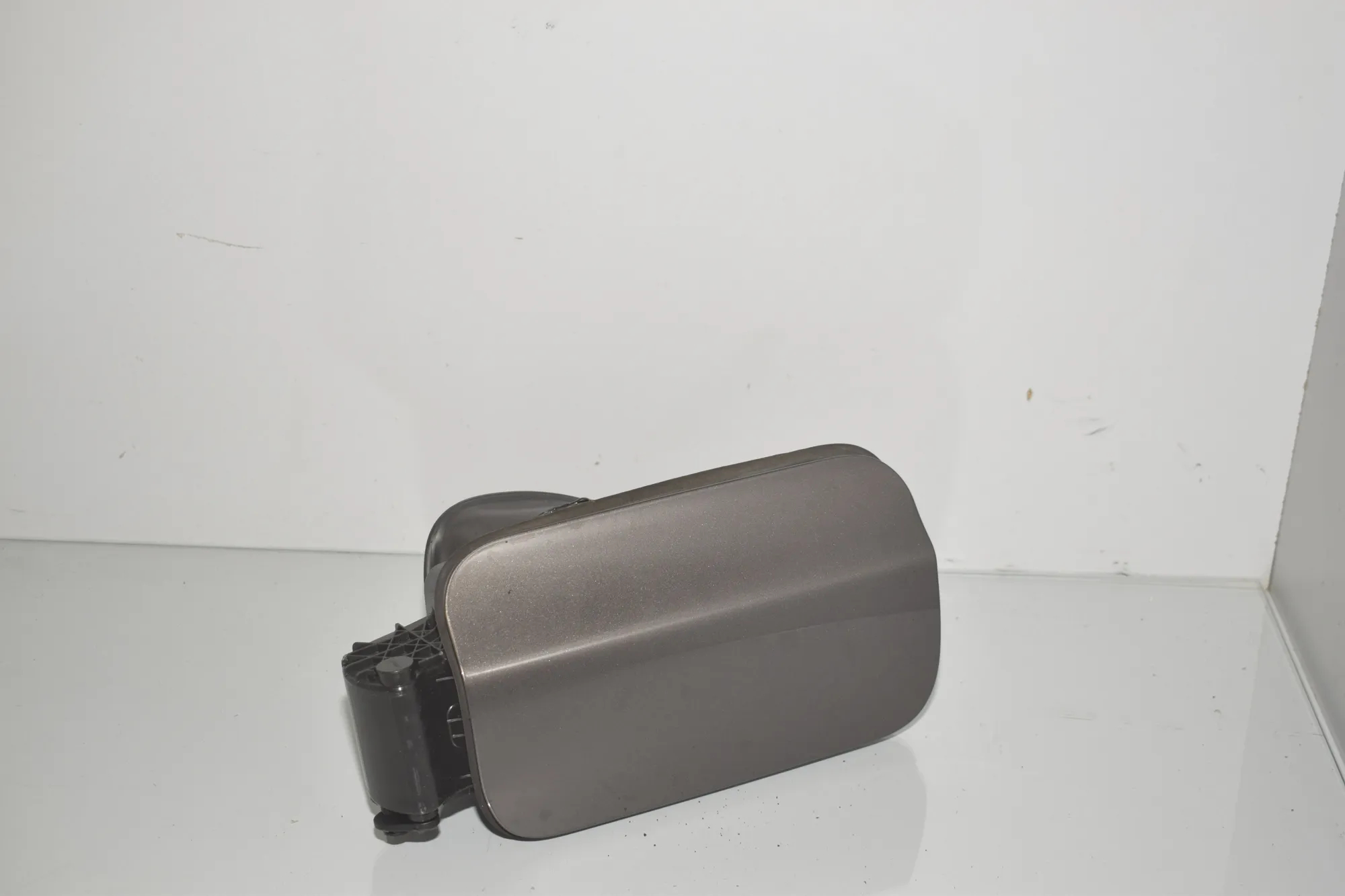 Fuel Tank Flap Cap – OEM 7217767 · BMW 5 Touring (F11) 530 d 2012